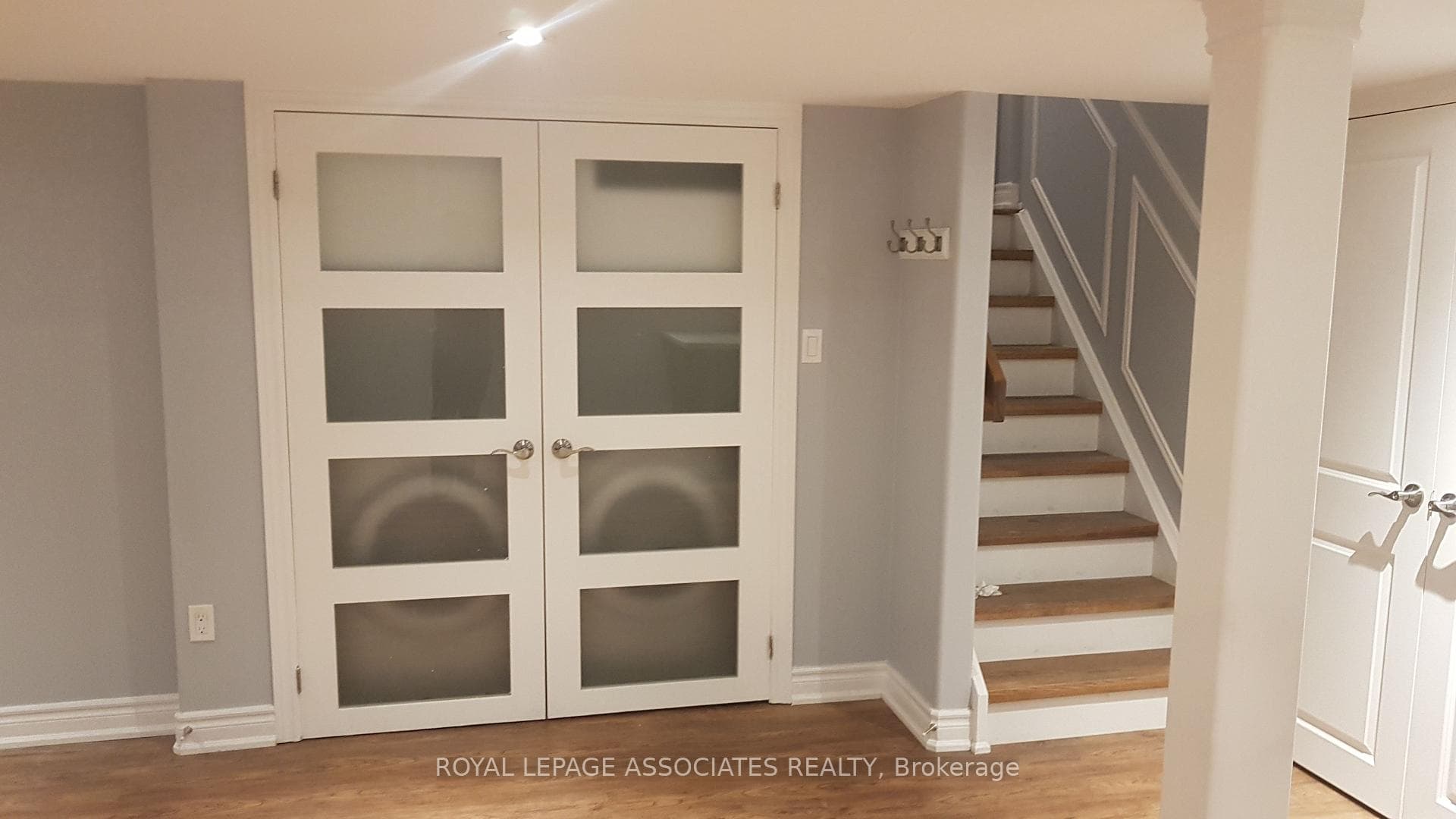 487 Rougewalk Drive Unit BSMT photo 2