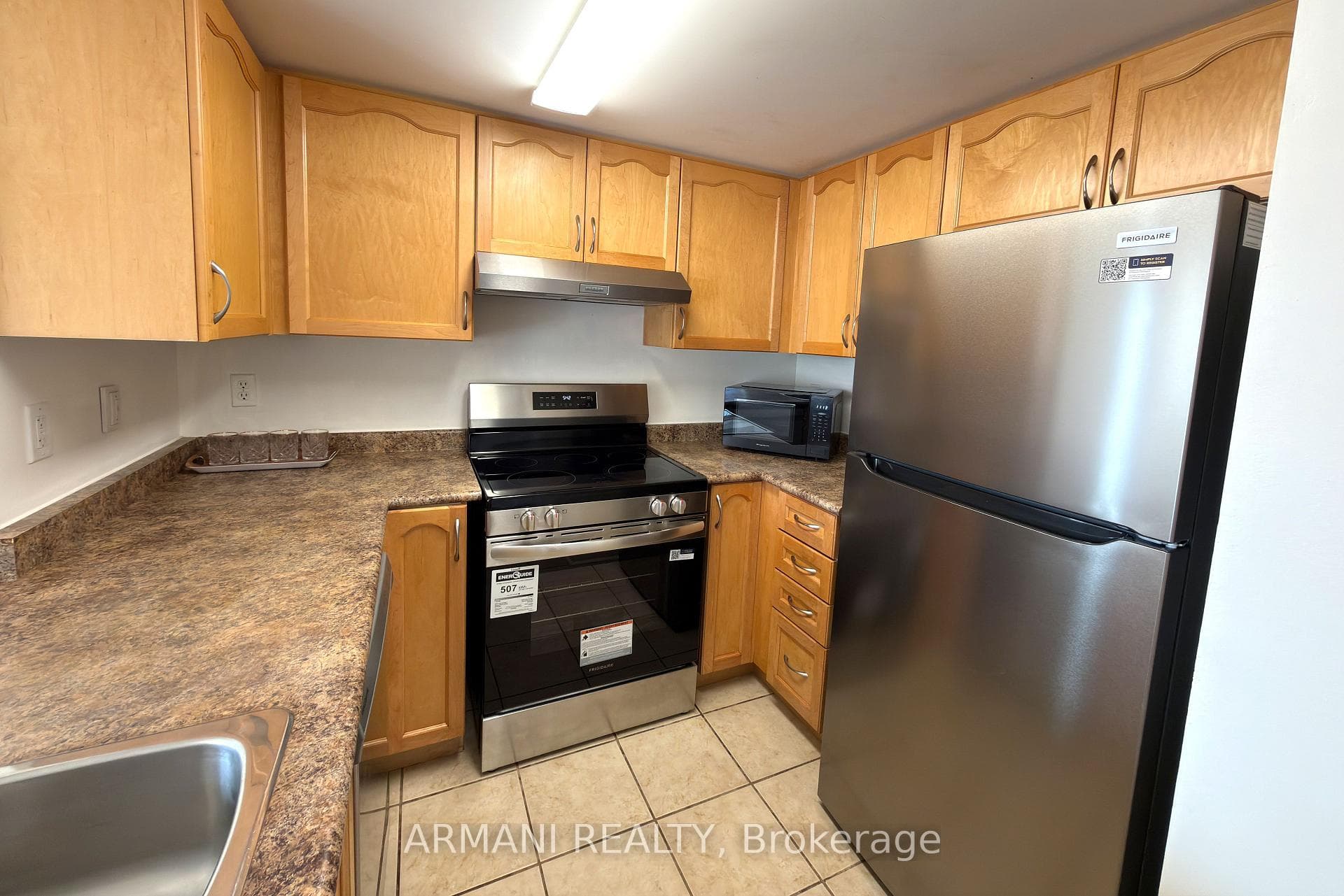 New Stove, Vent & Fridge!