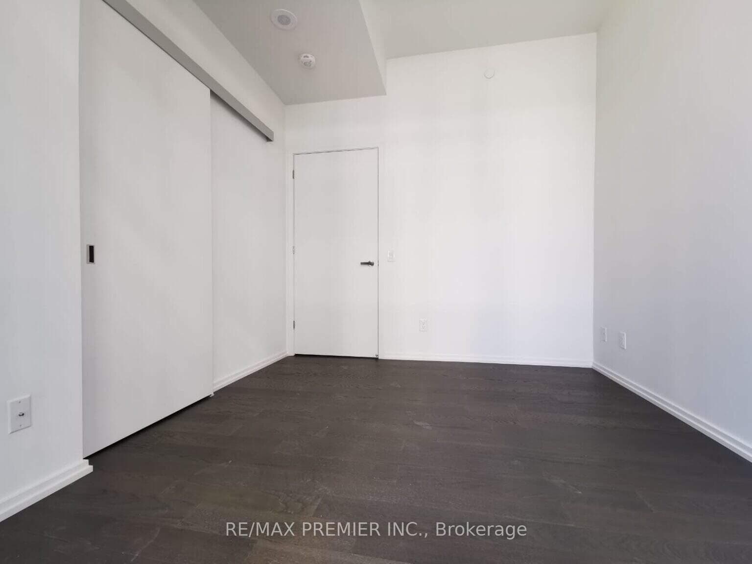 8 Hillsdale Avenue Unit 939 photo 17