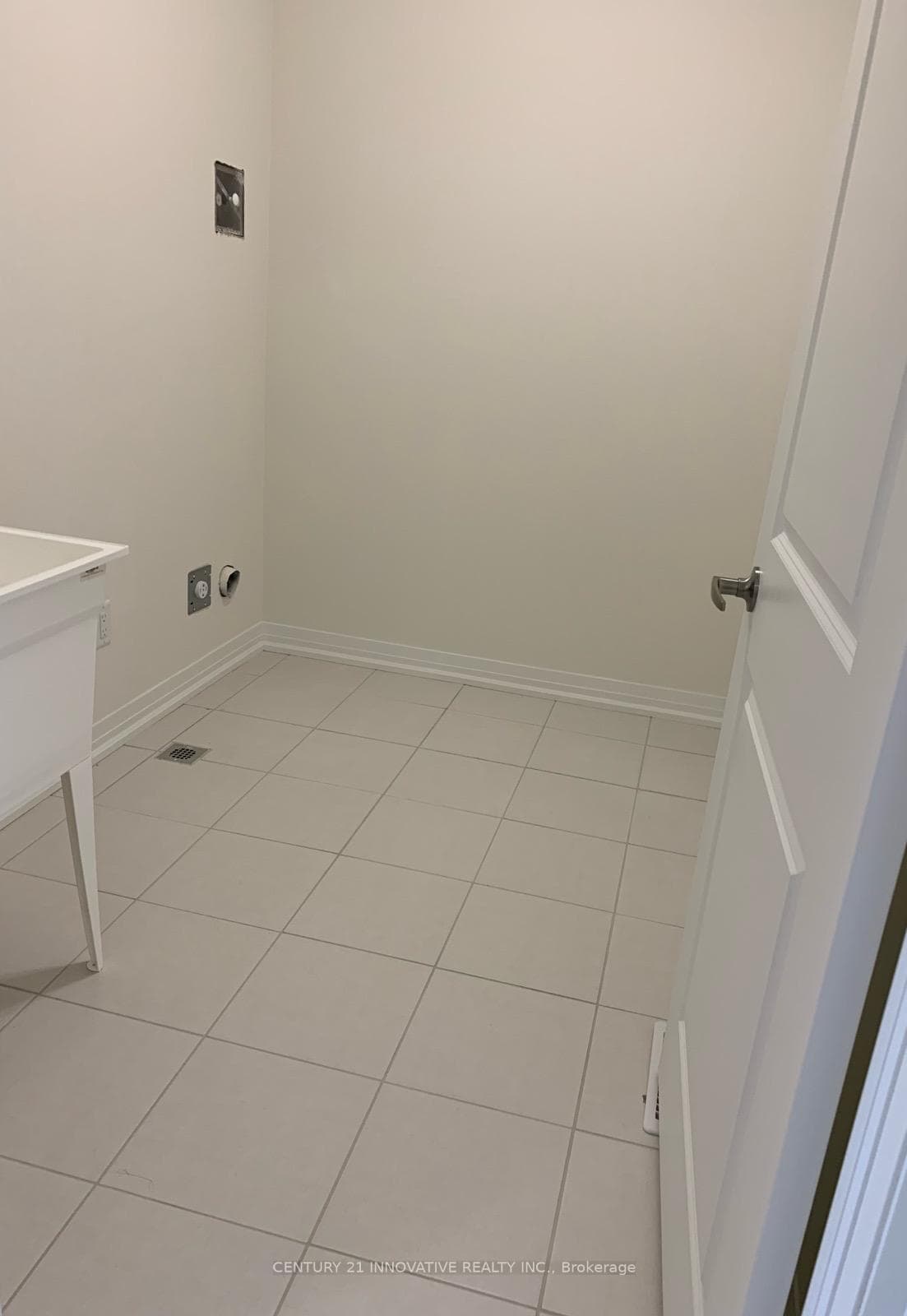 114 Turnberry Lane photo 15