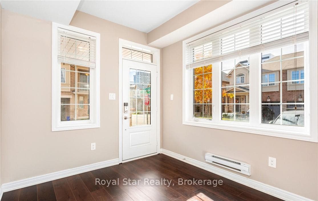 377 Cranbrook Common photo 9