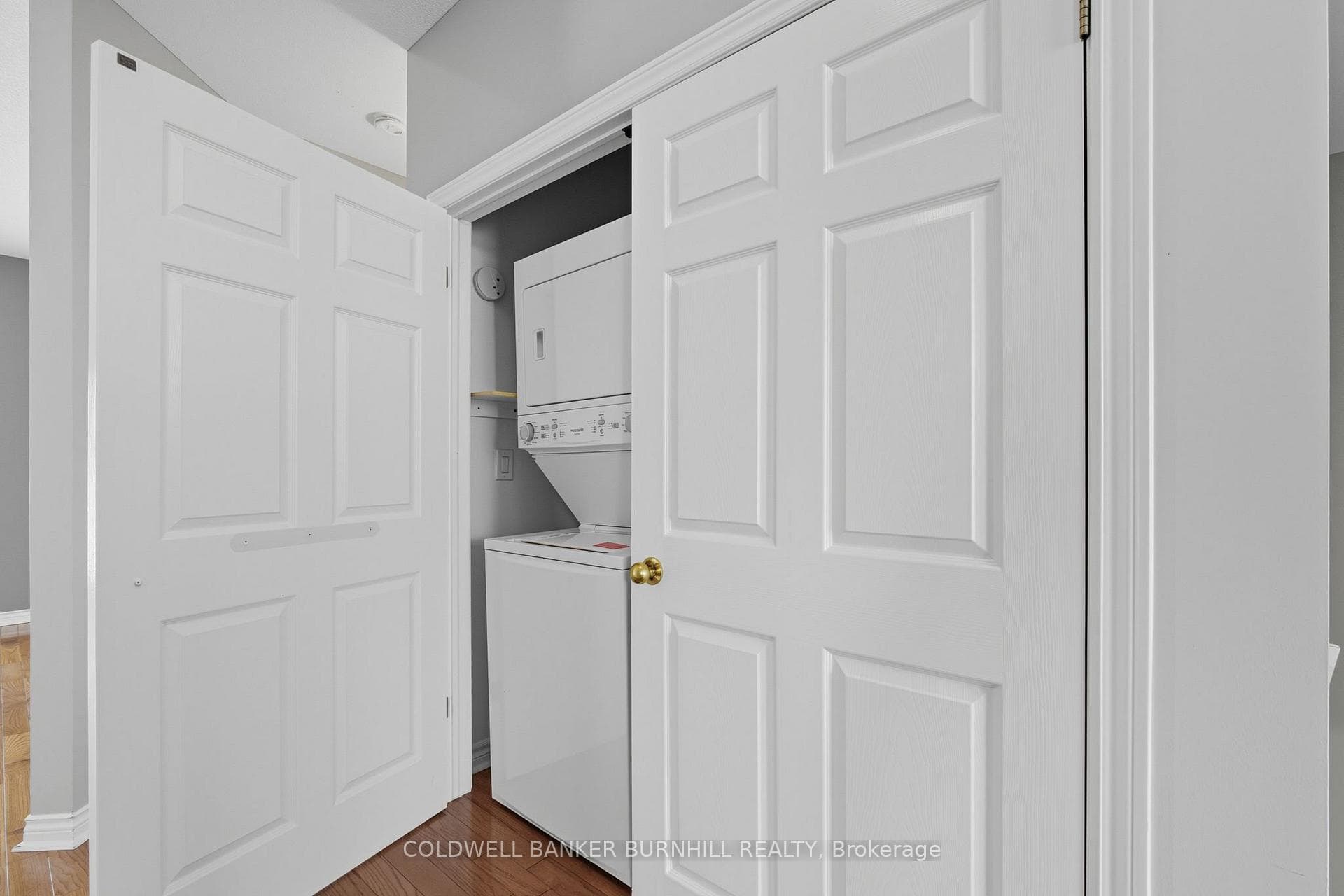 39 Twentyplace Boulevard photo 24