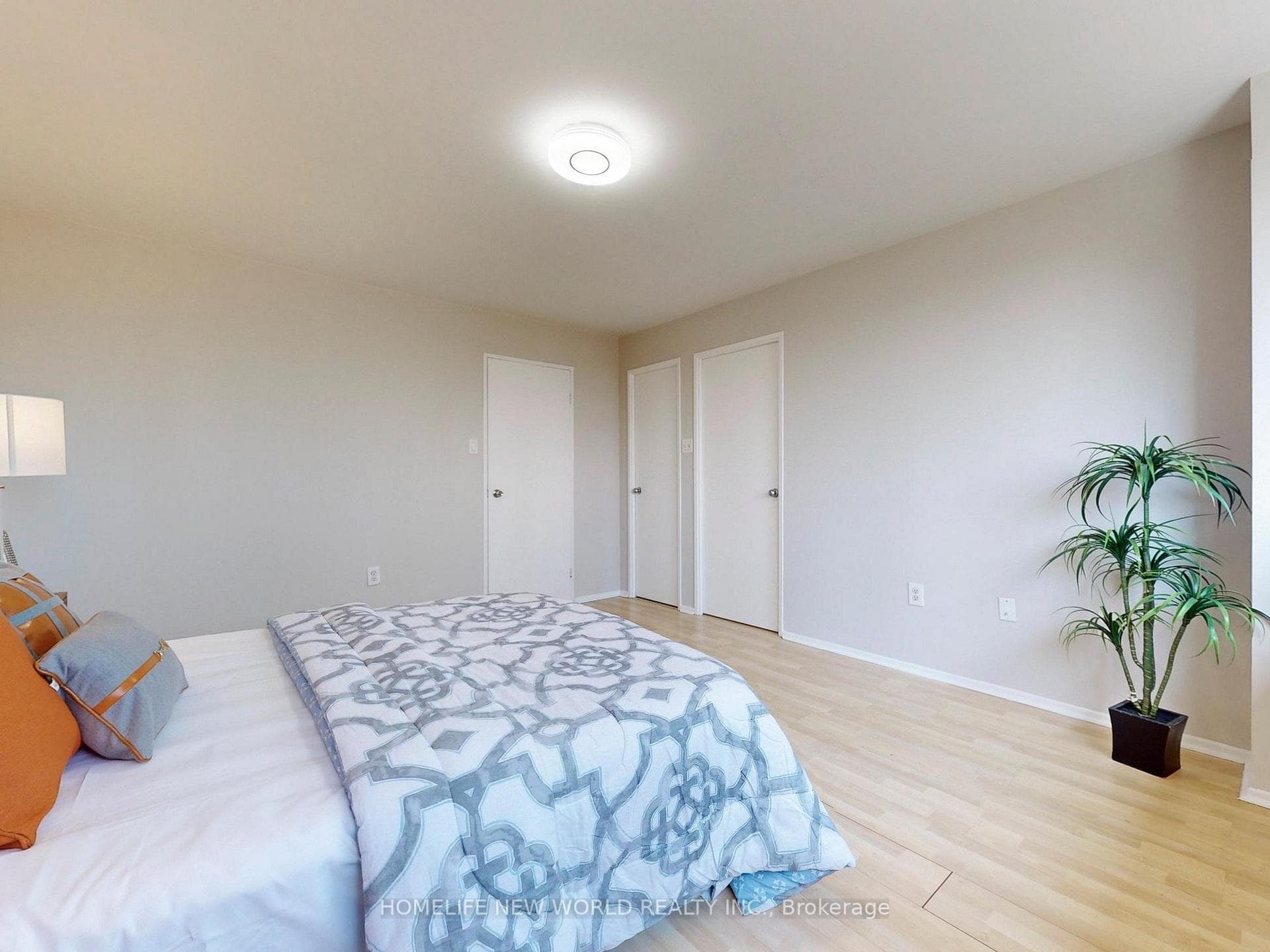 165 Cherokee Boulevard Unit 290 photo 12