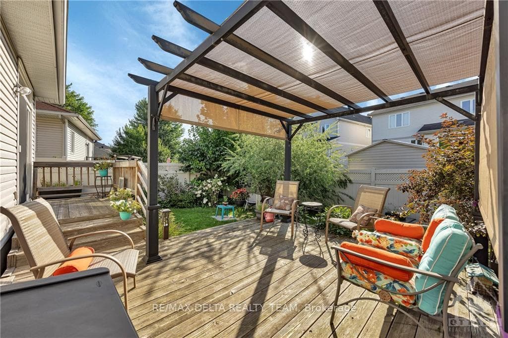 1816 SPRINGRIDGE Drive photo 22