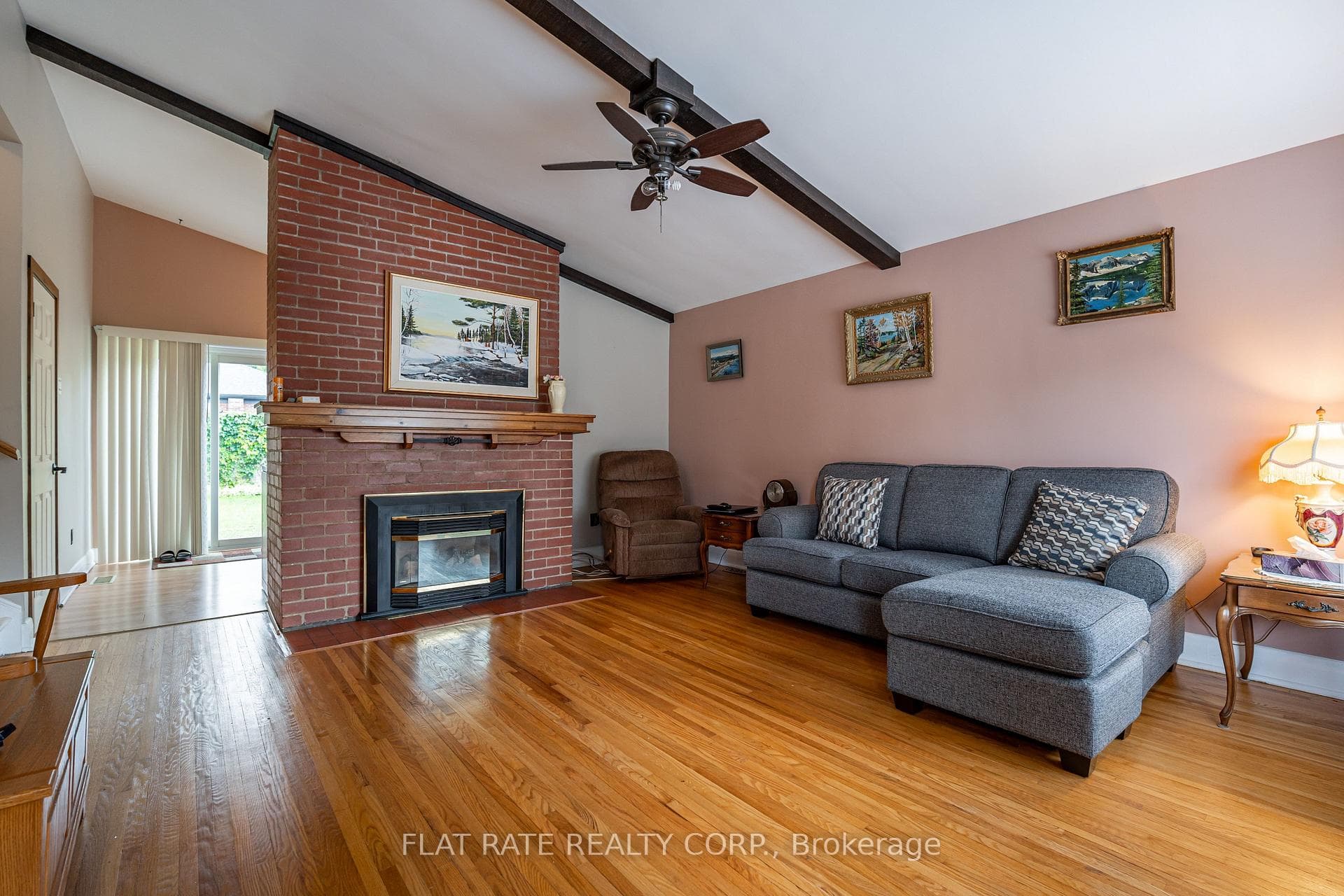611 Harold Drive photo 6