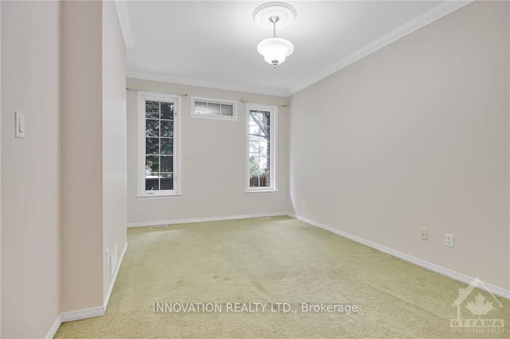 8 VEZINA Place photo 13