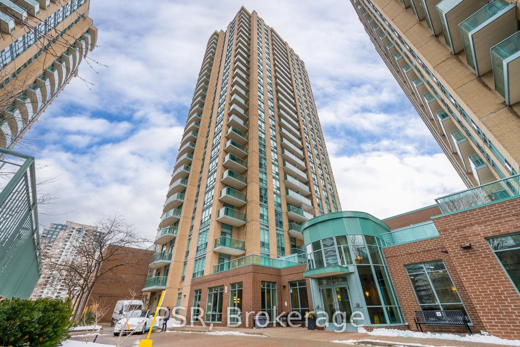 22 Olive Avenue Unit LPH9 photo 1