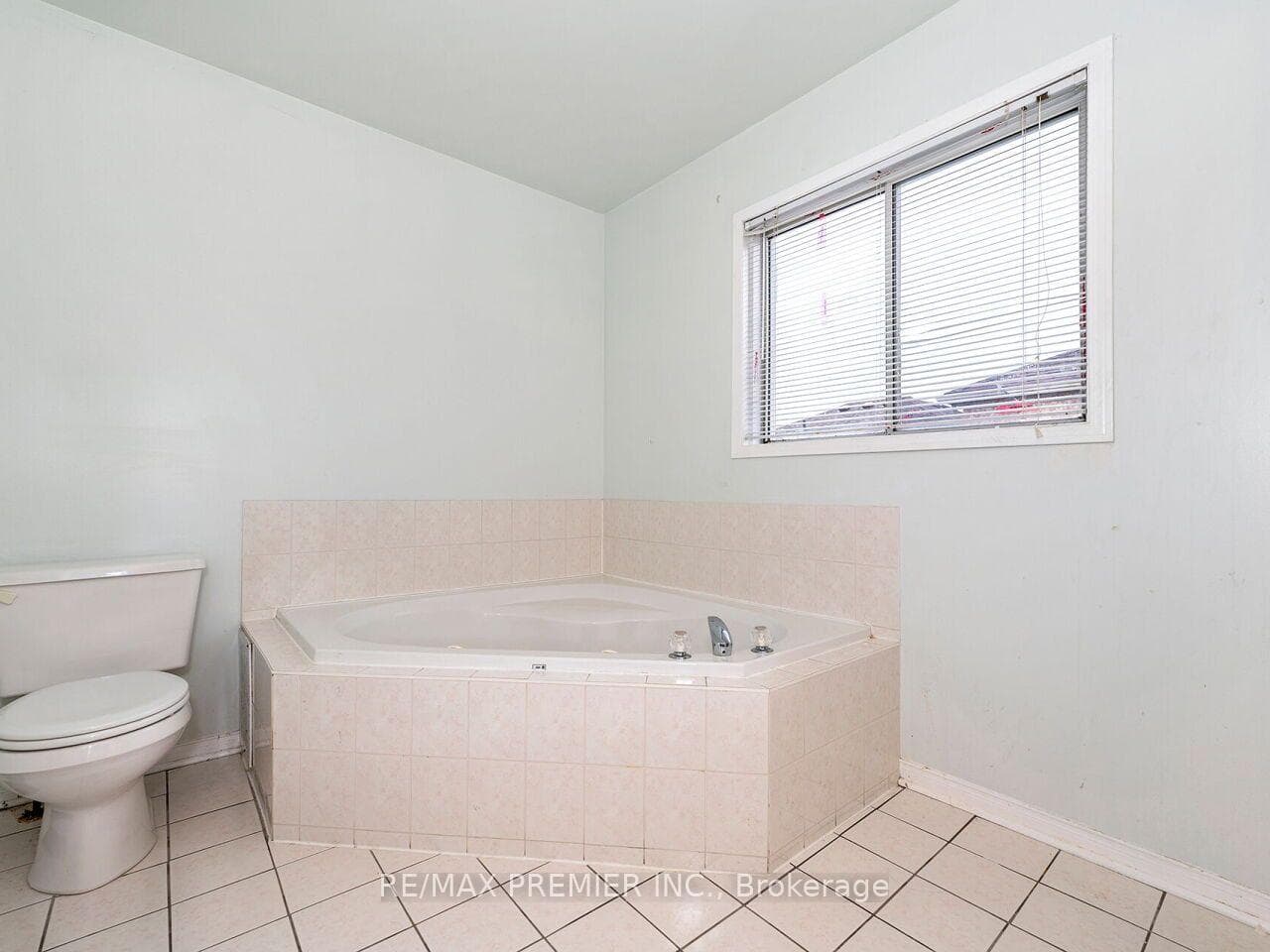 32 Stonebriar Drive photo 24