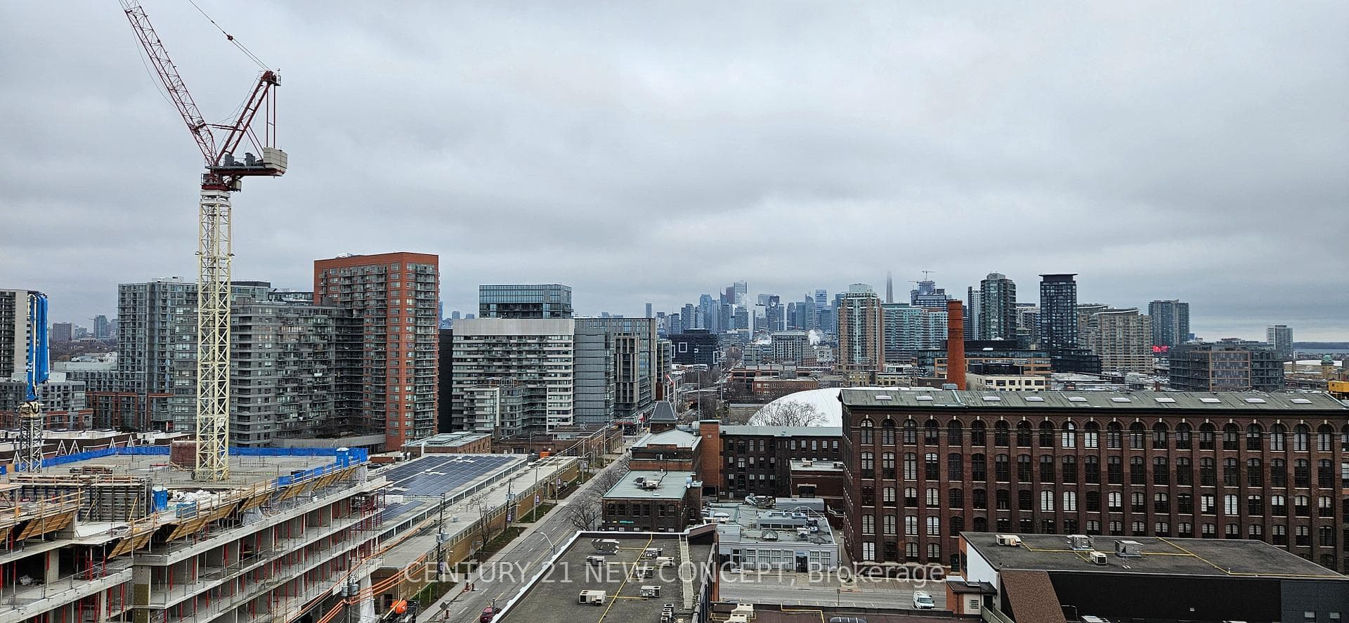 270 Dufferin Street Unit 1124 photo 17