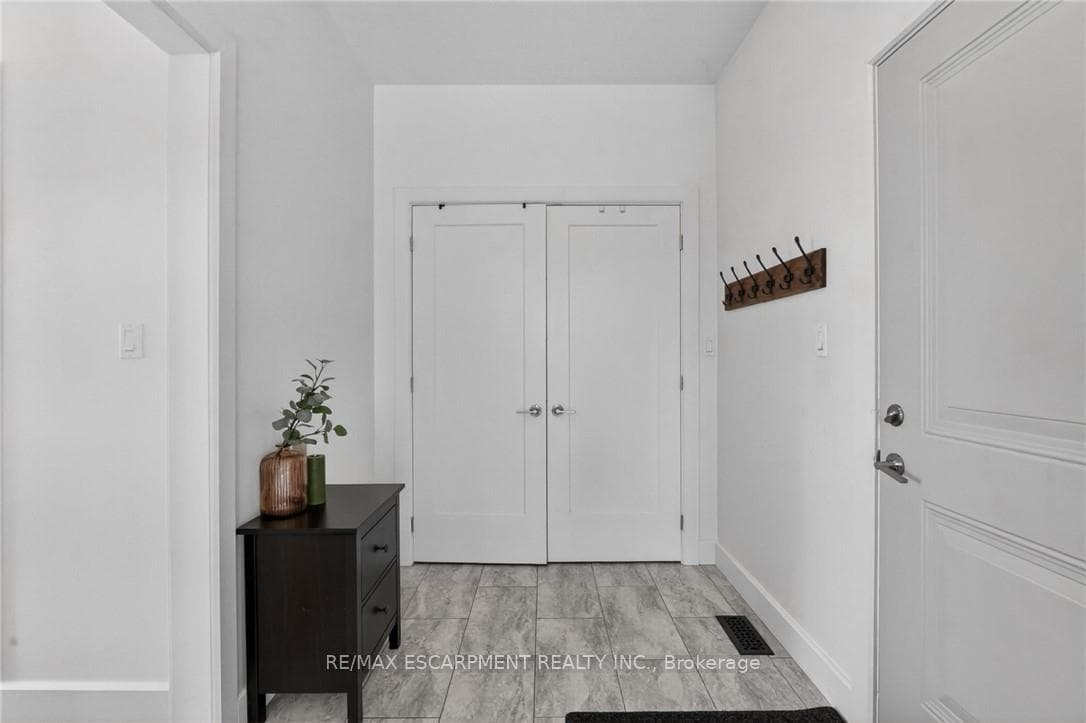 195 VICTORIA Avenue photo 20