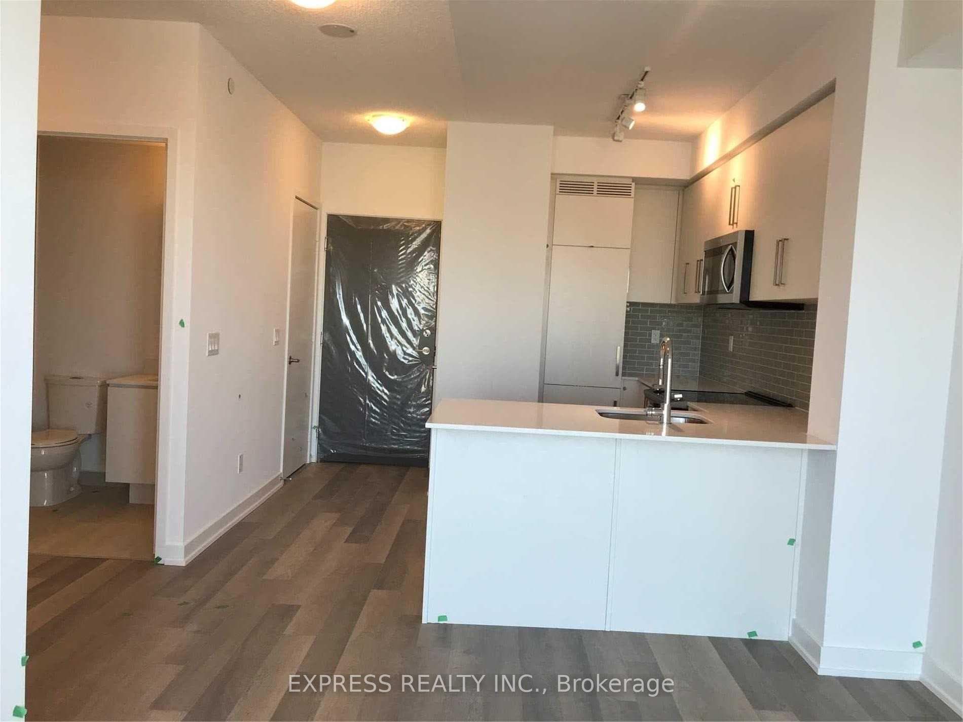 5180 Yonge Street Unit 1904 photo 2