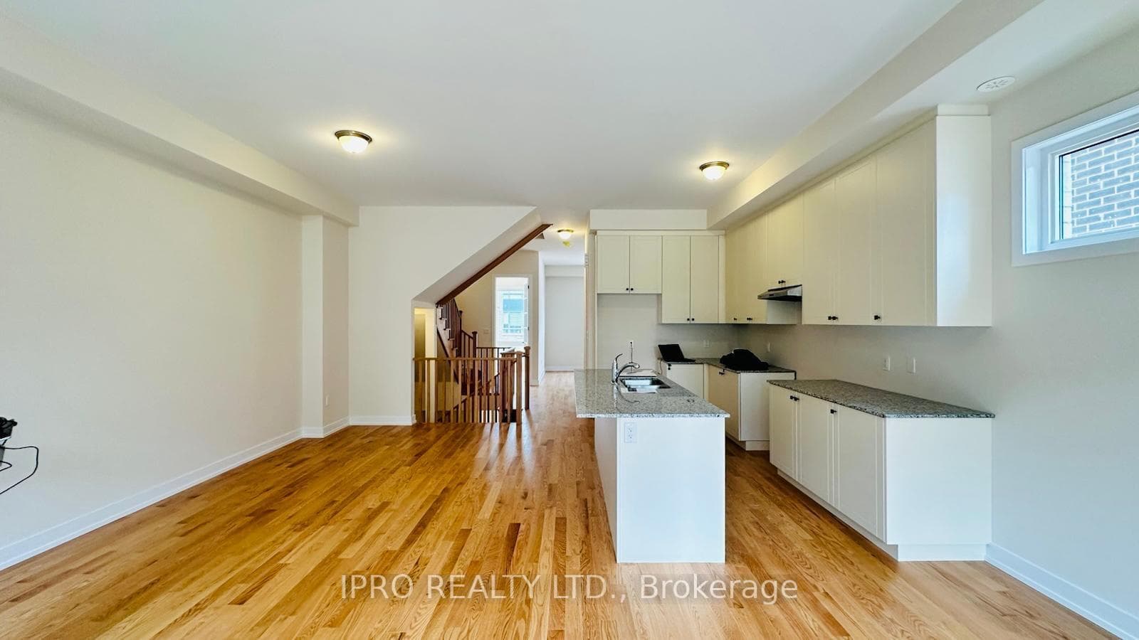 3098 Meadowridge Drive photo 5