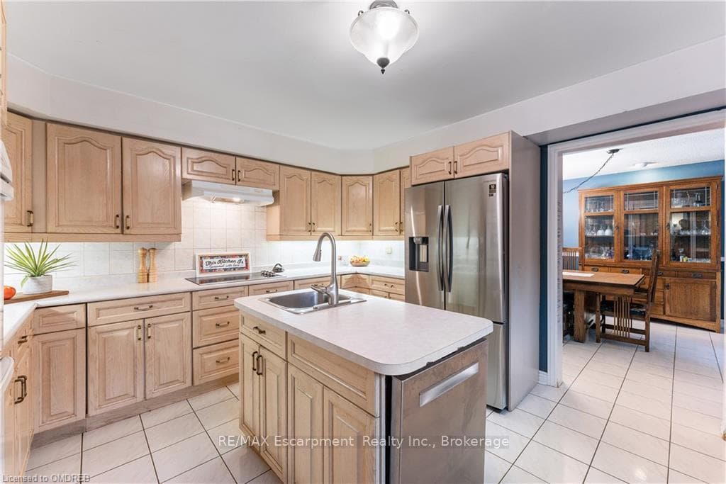 1275 WHITE Lane photo 11