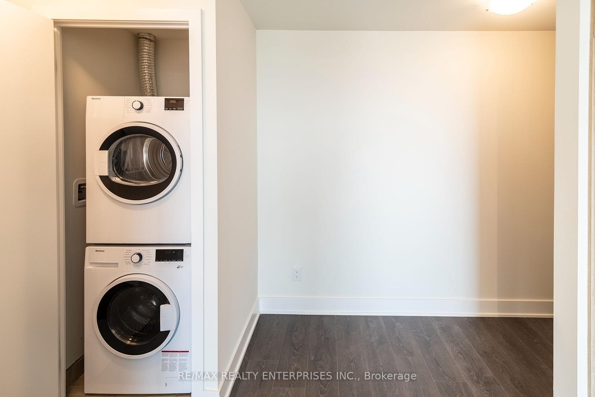 188 Fairview Mall Drive Unit 908 photo 5