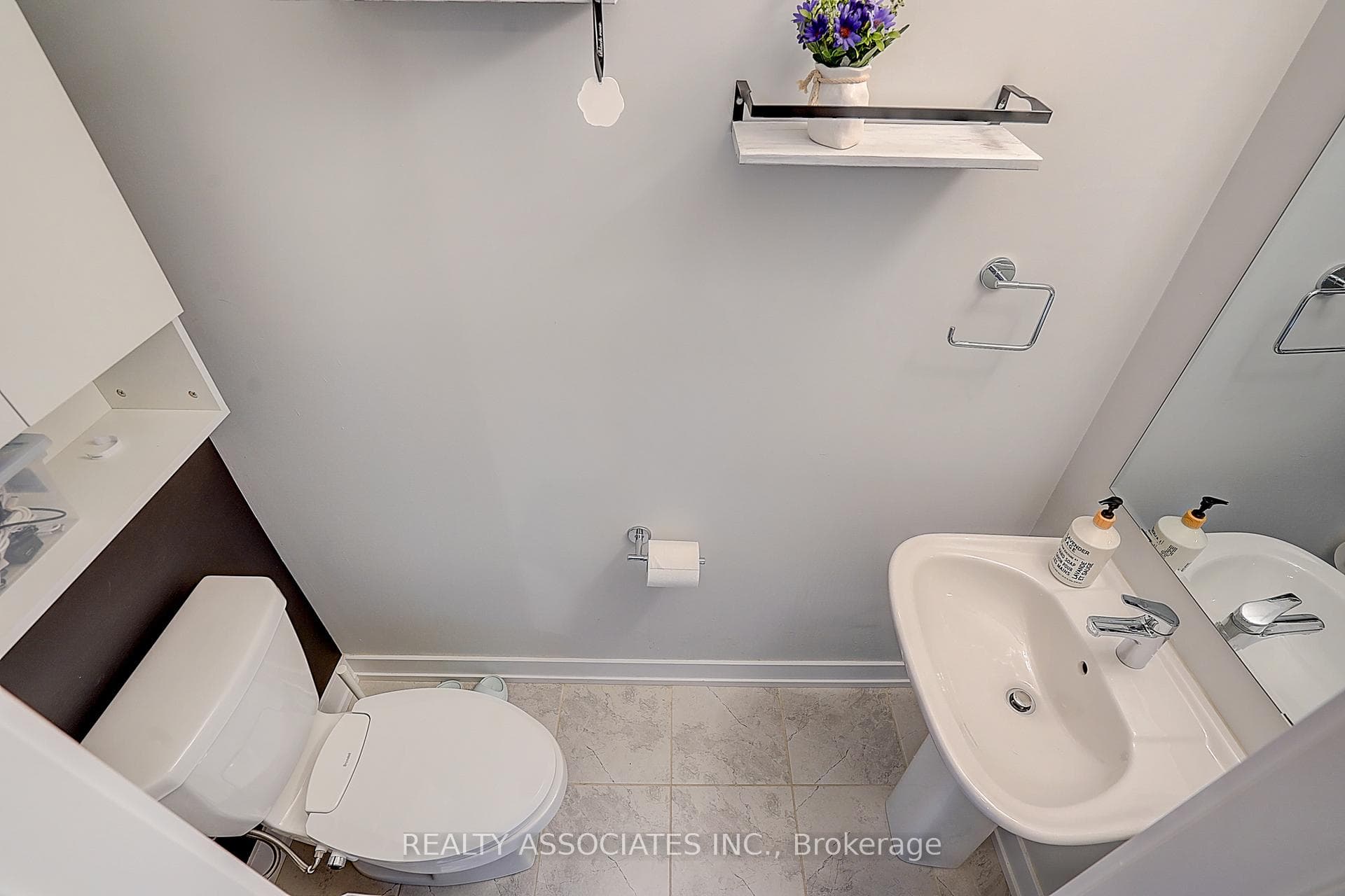 4 Gilbert Wright Avenue photo 22