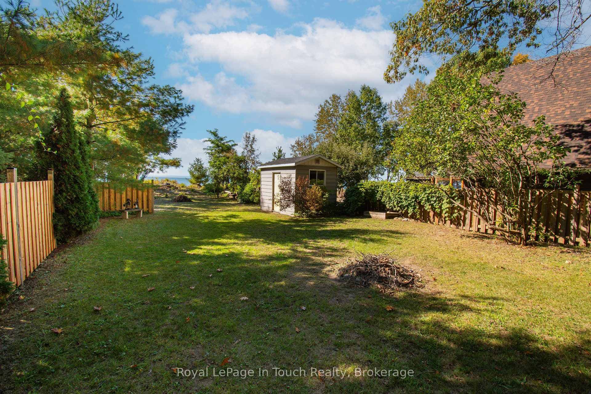 64 Wahnekewening Drive photo 12
