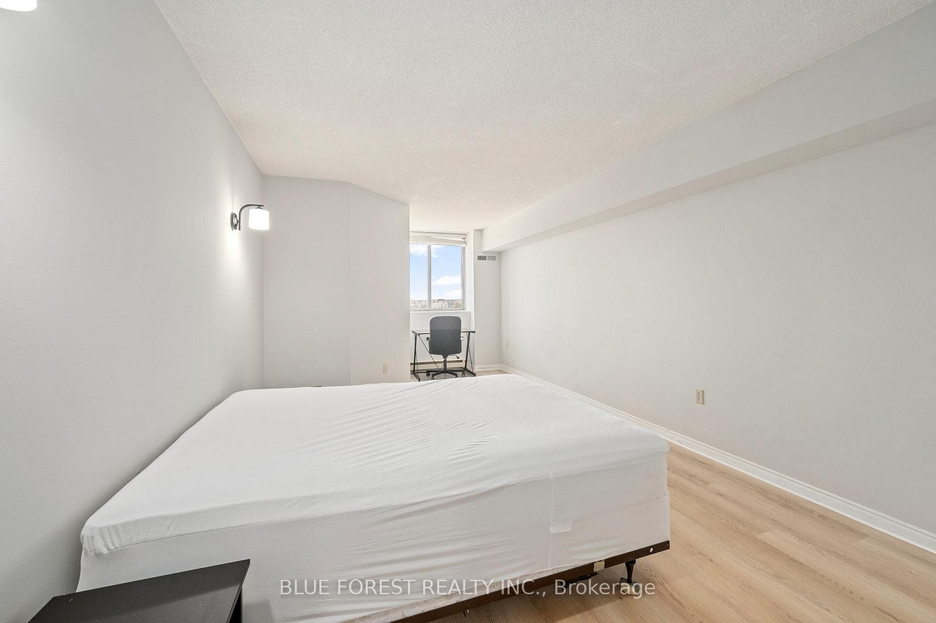 695 Richmond Street Unit 1707 photo 18