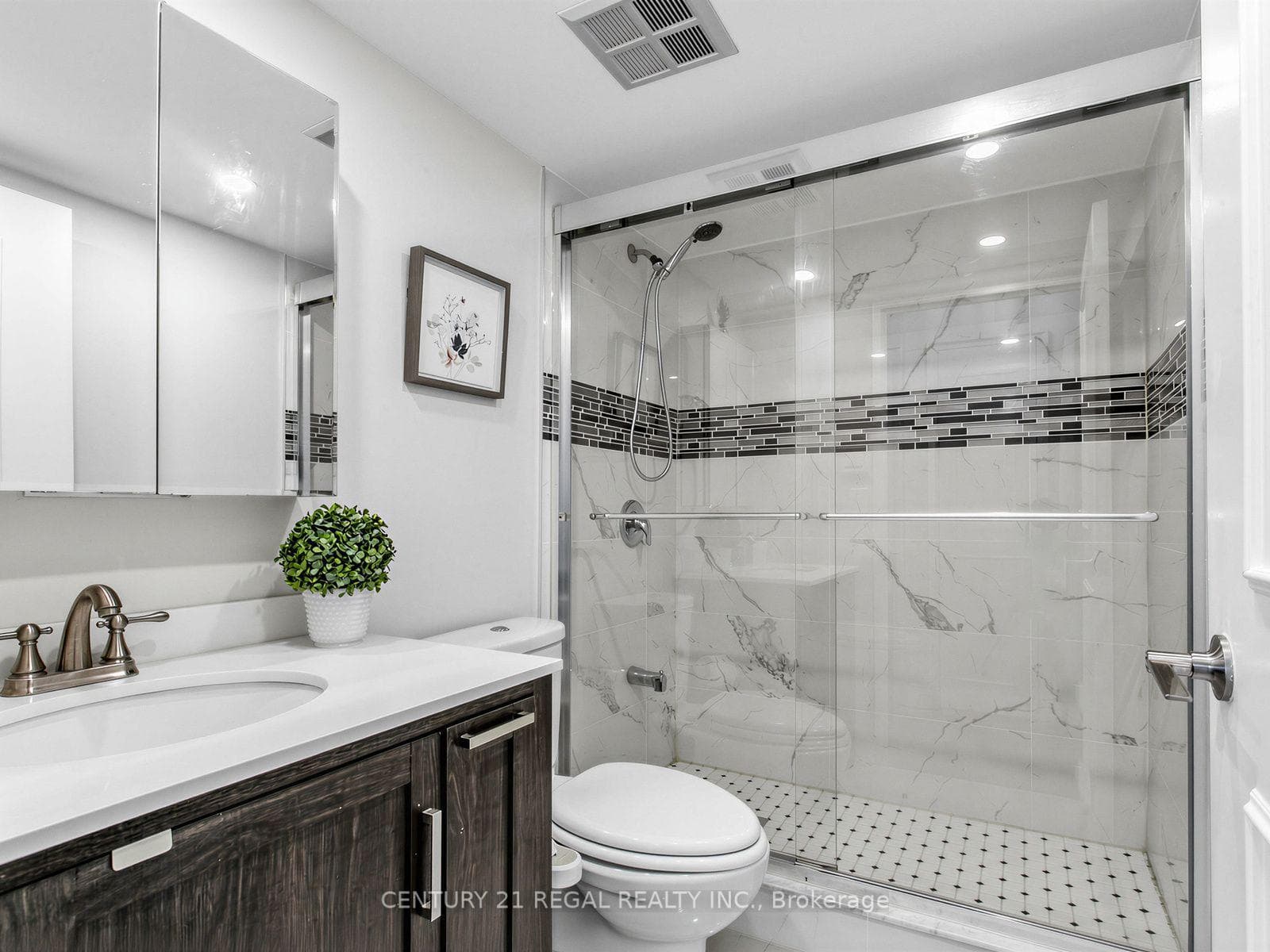 40 Baif Boulevard Unit 803 photo 17