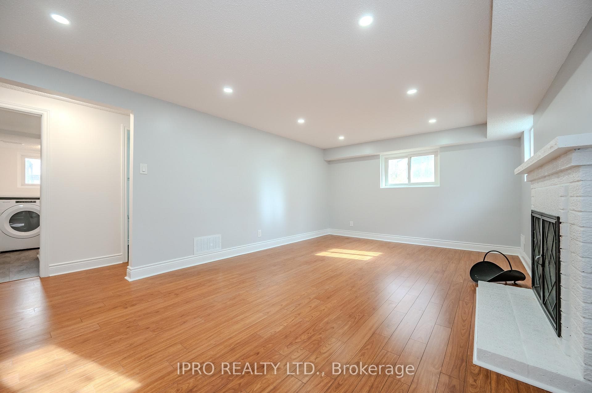 180 Westvale Drive photo 29