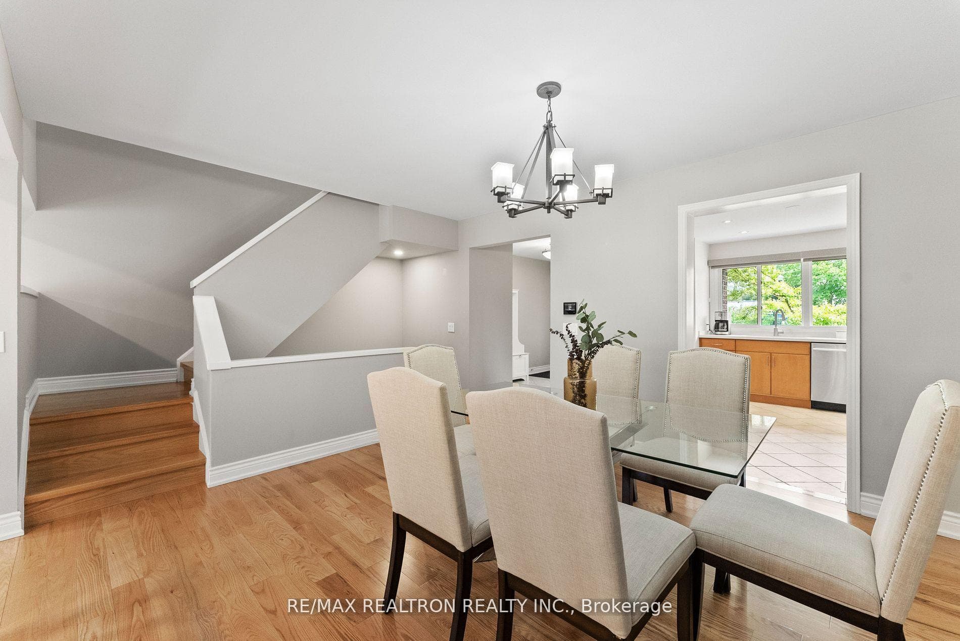 316 Torresdale Avenue photo 9