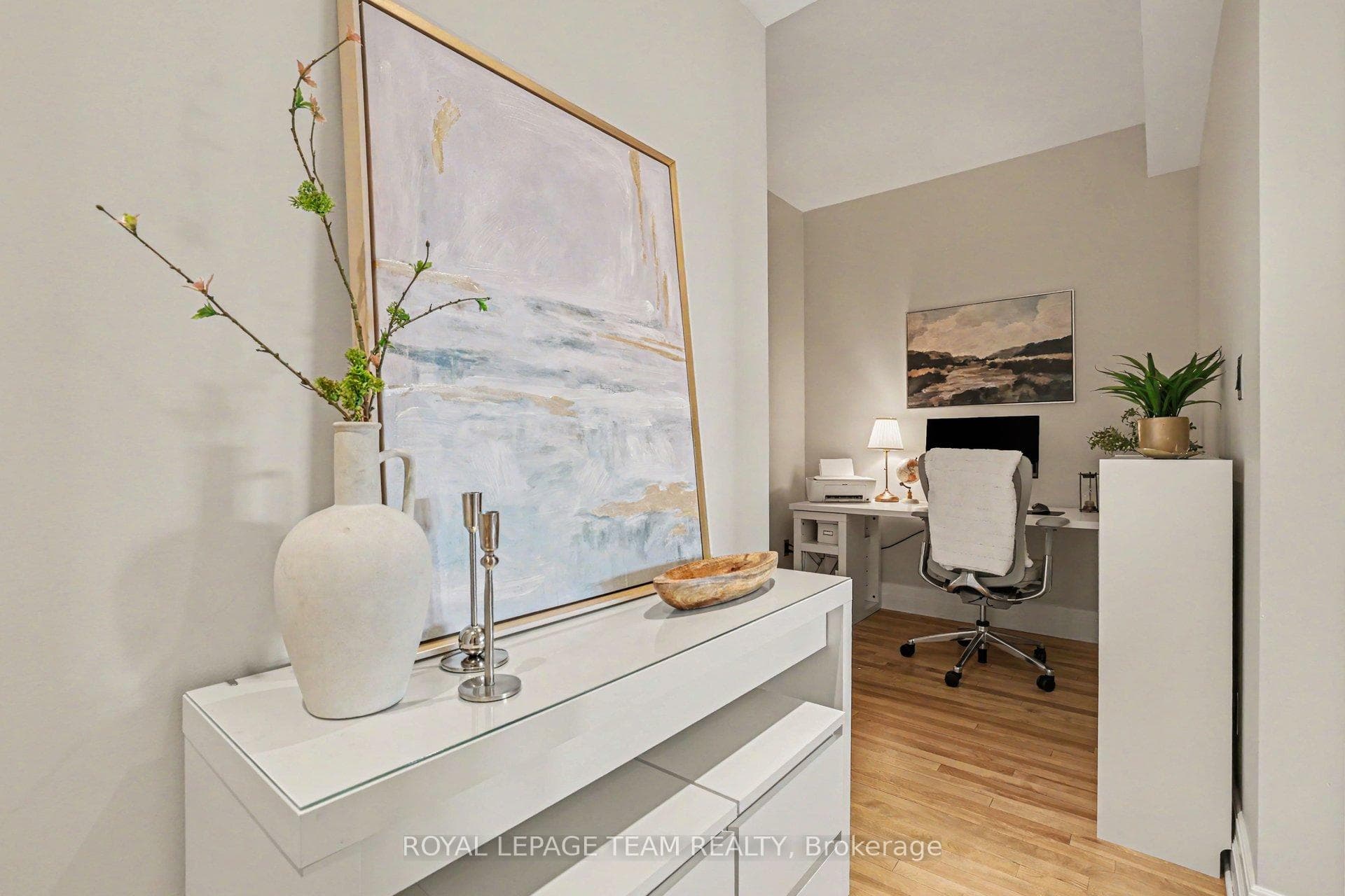 330 Loretta Avenue Unit 301 photo 7