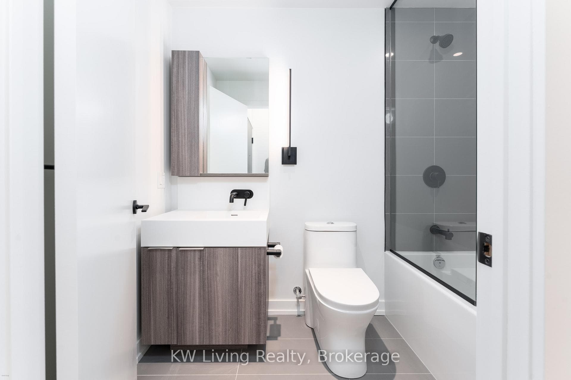 127 Broadway Avenue Unit 2306 photo 8