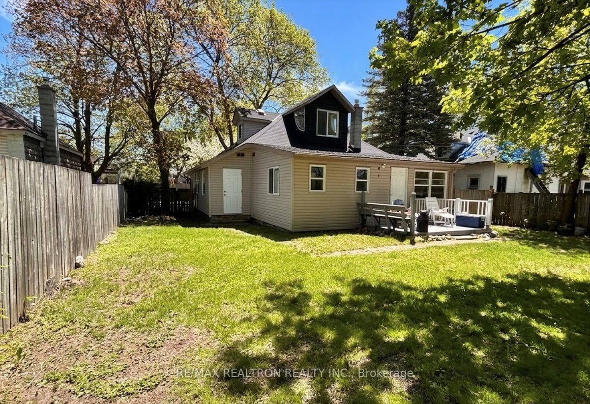 86 John Street photo 17