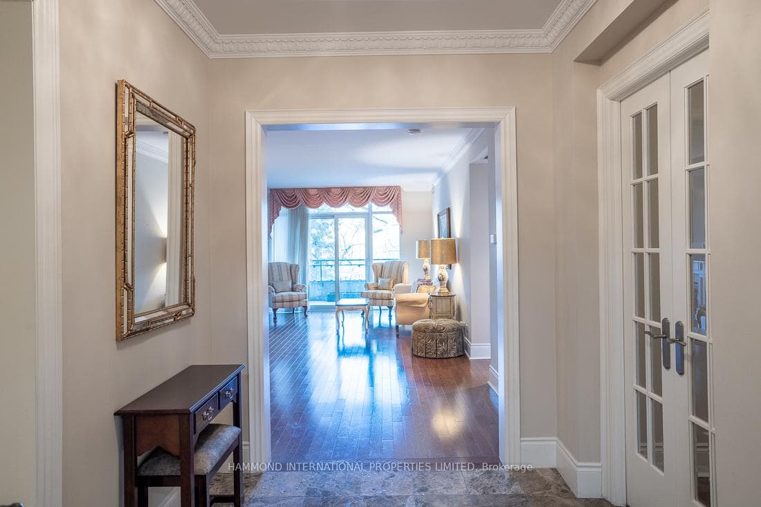 7071 Bayview Avenue Unit 210 photo 5