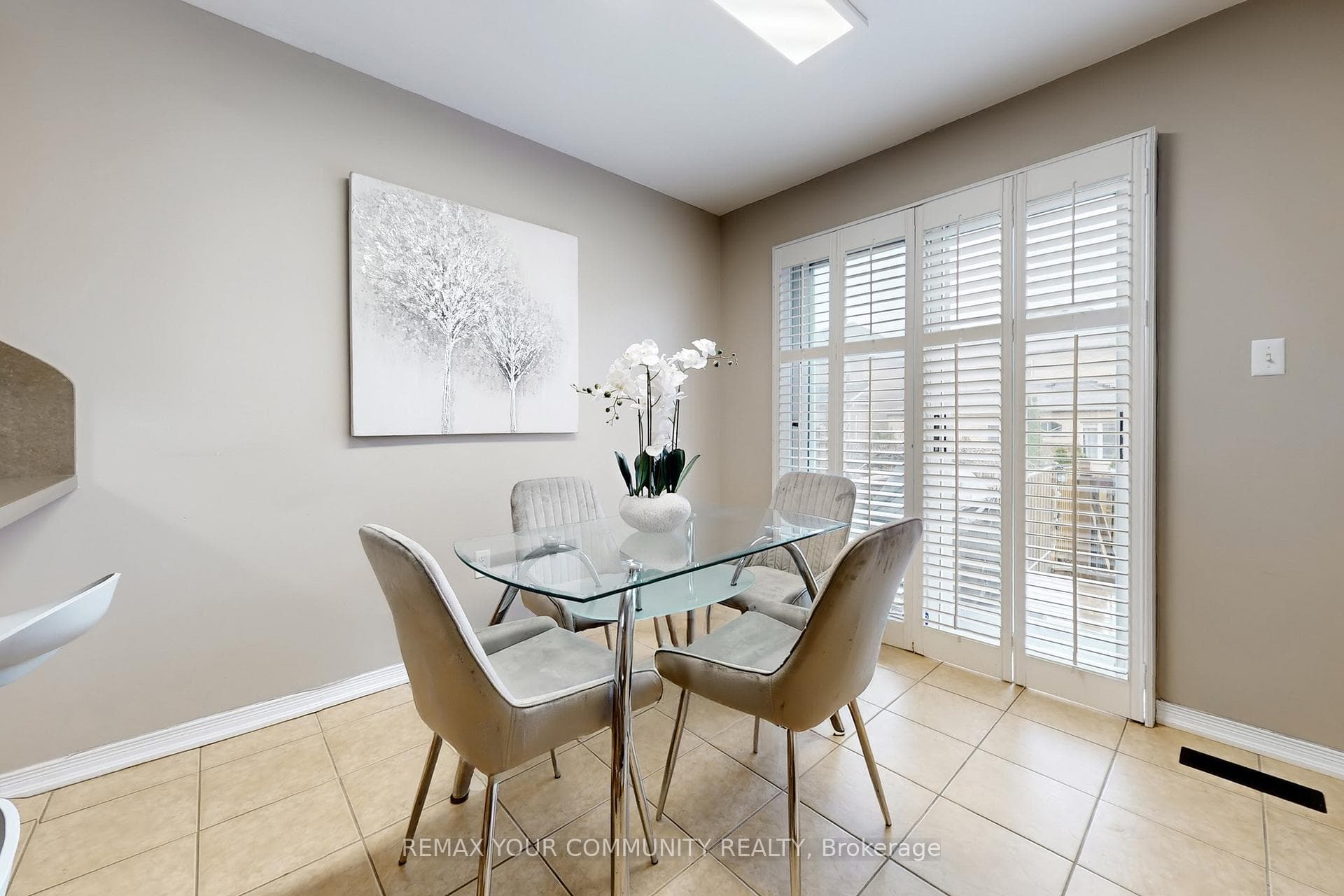 139 Ascalon Drive photo 9