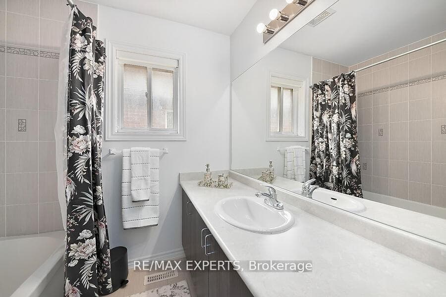2104 Galloway Street photo 18