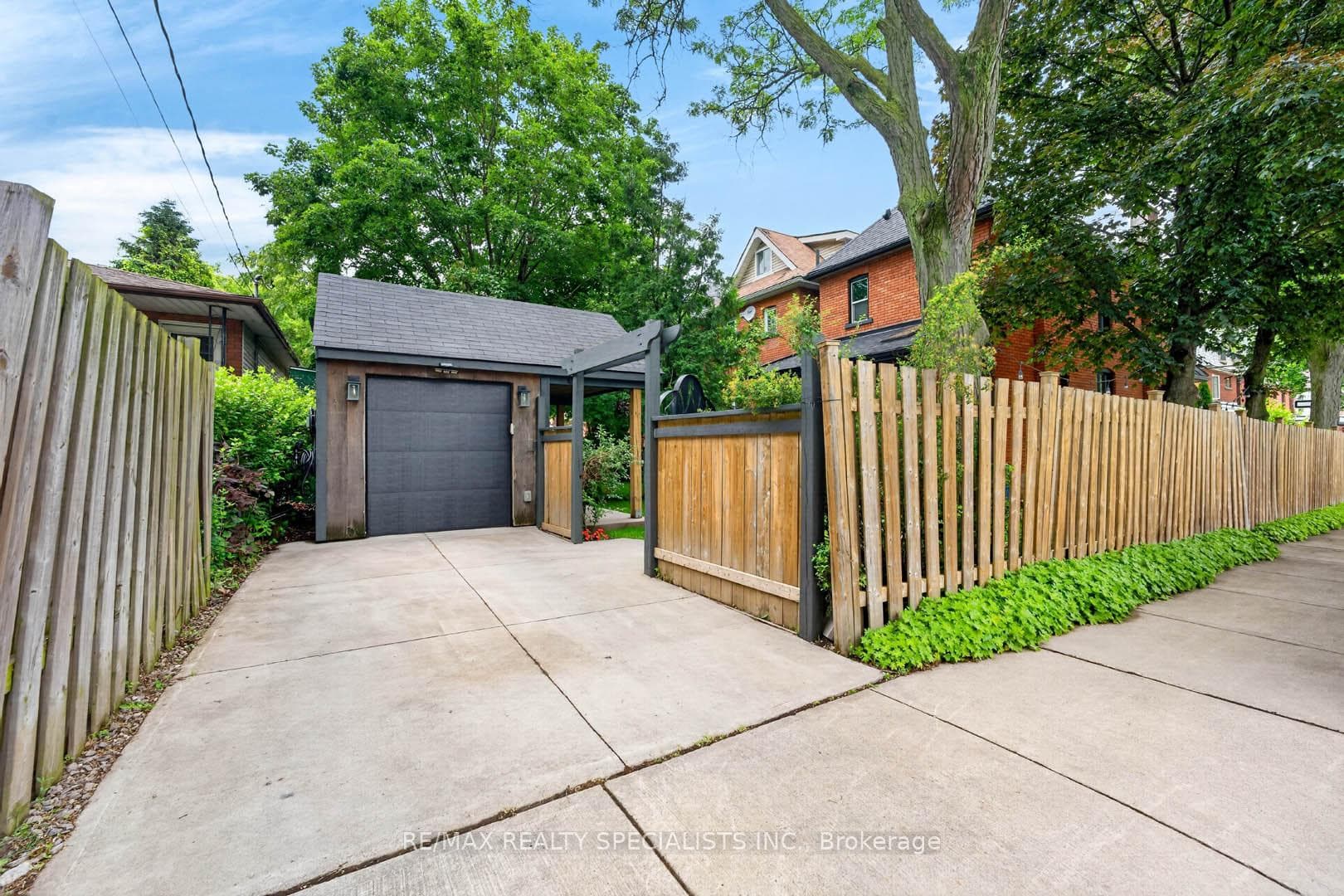 56 Cumberland Avenue photo 4