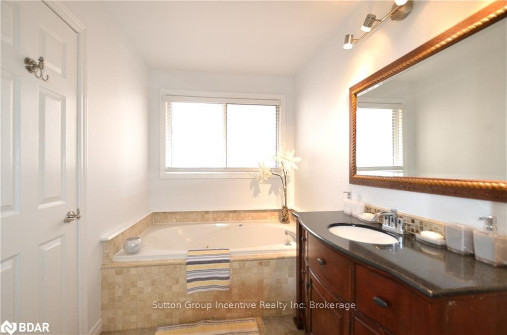 160 TAYLOR Drive photo 9