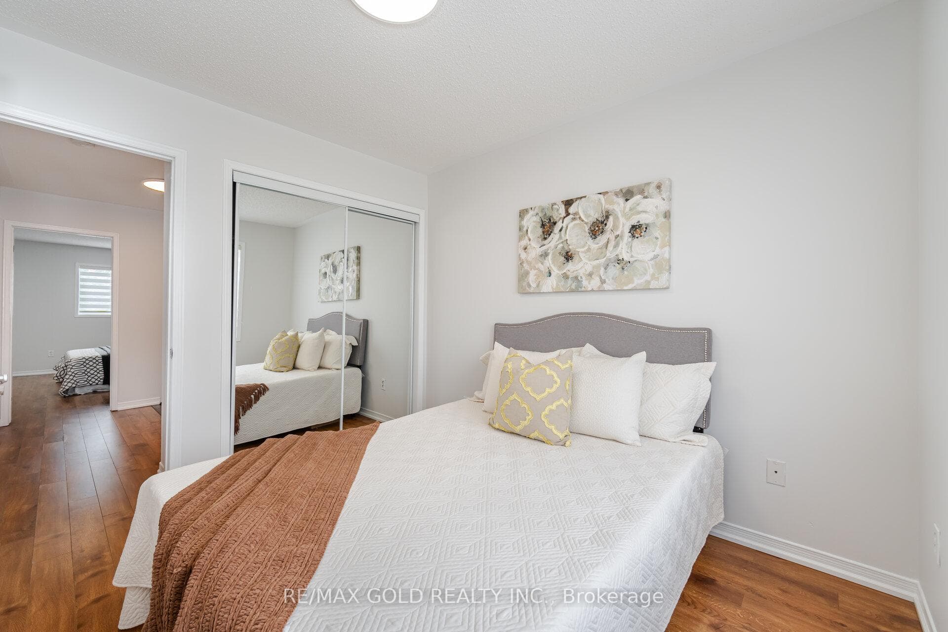 126 Cathedral Drive photo 29