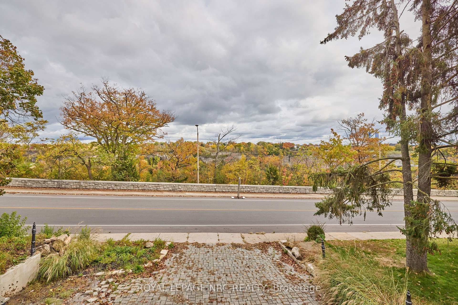 5427 River Road photo 26