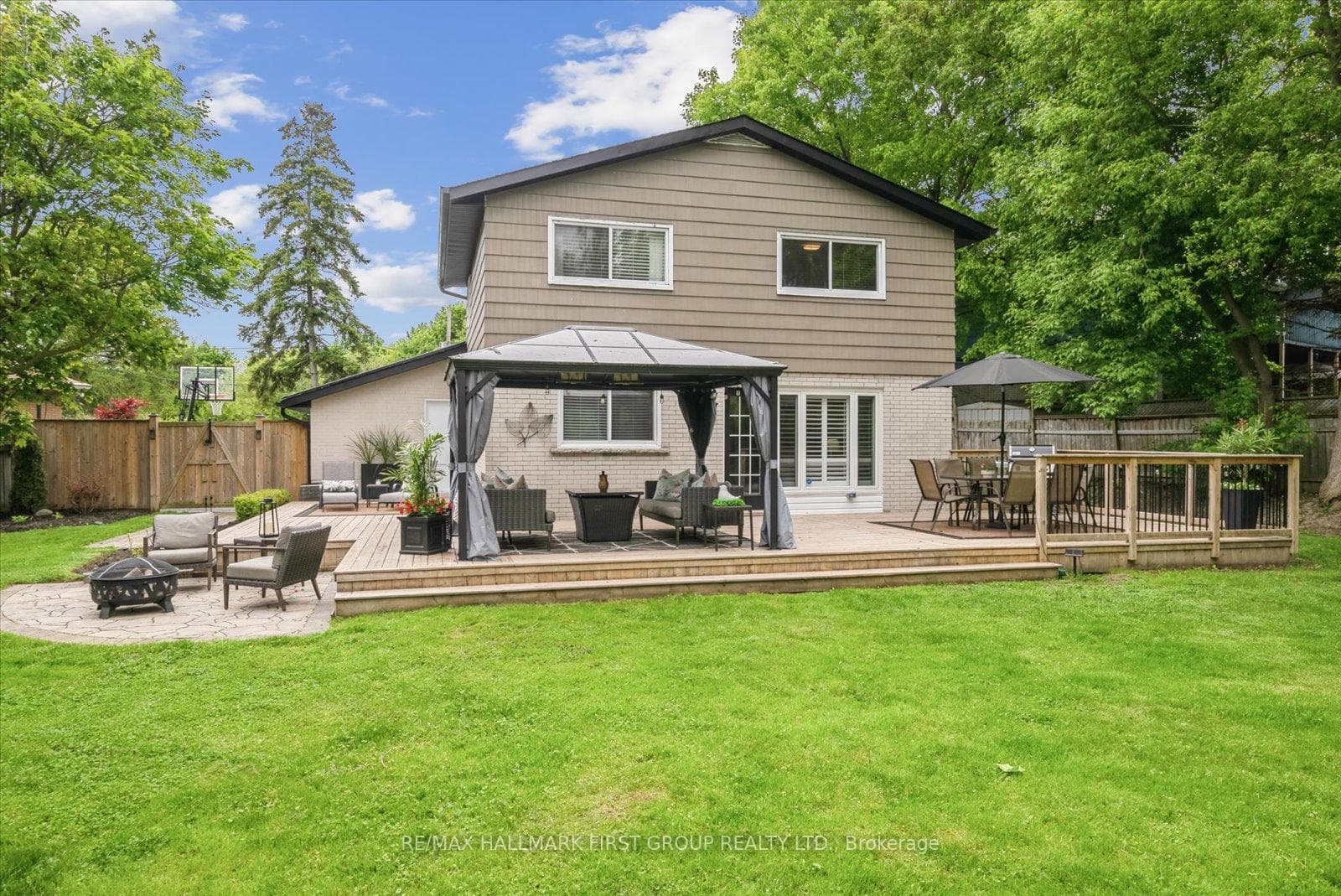 952 Vistula Drive photo 40