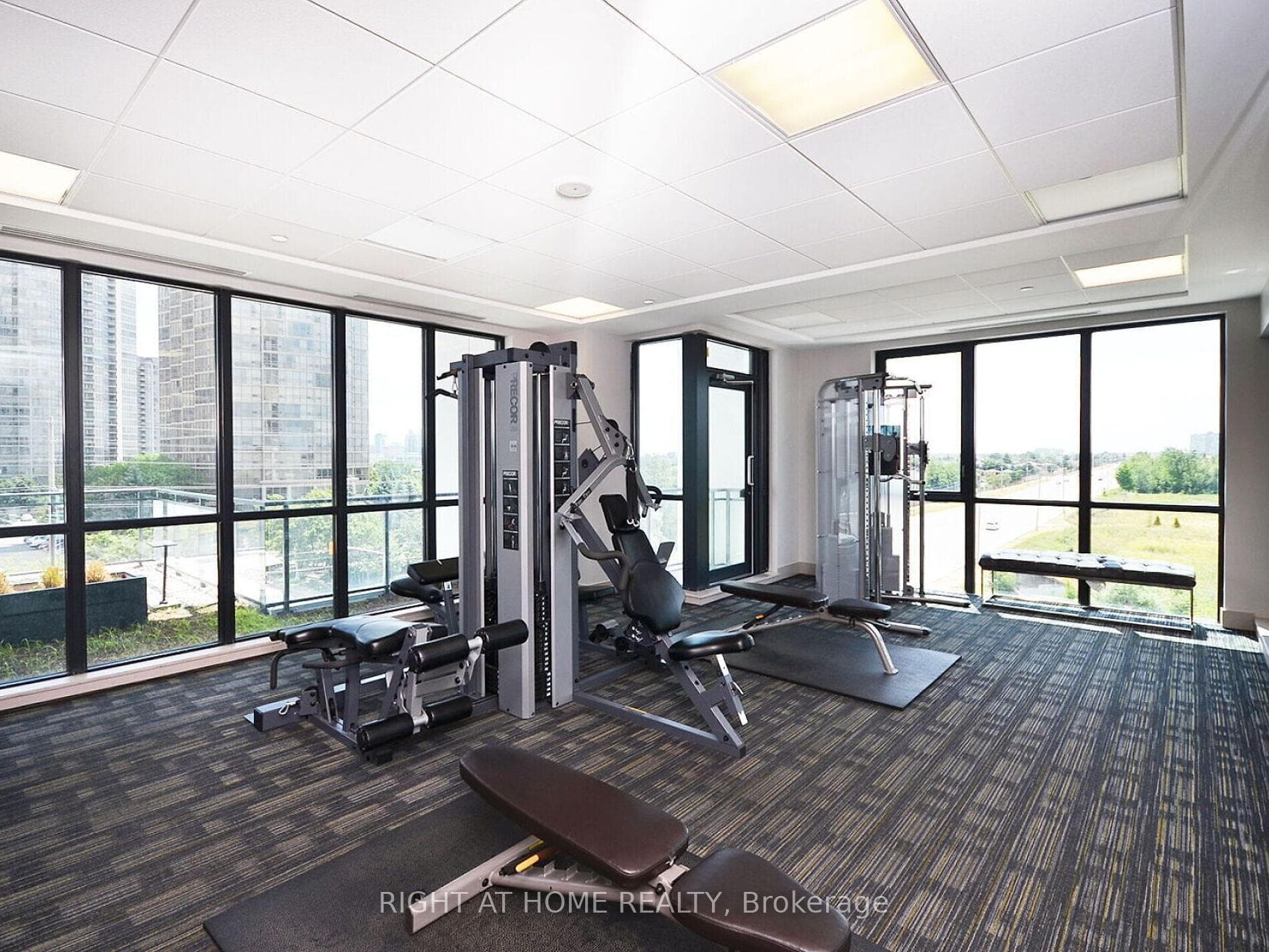 55 Eglinton Avenue Unit 1301 photo 33