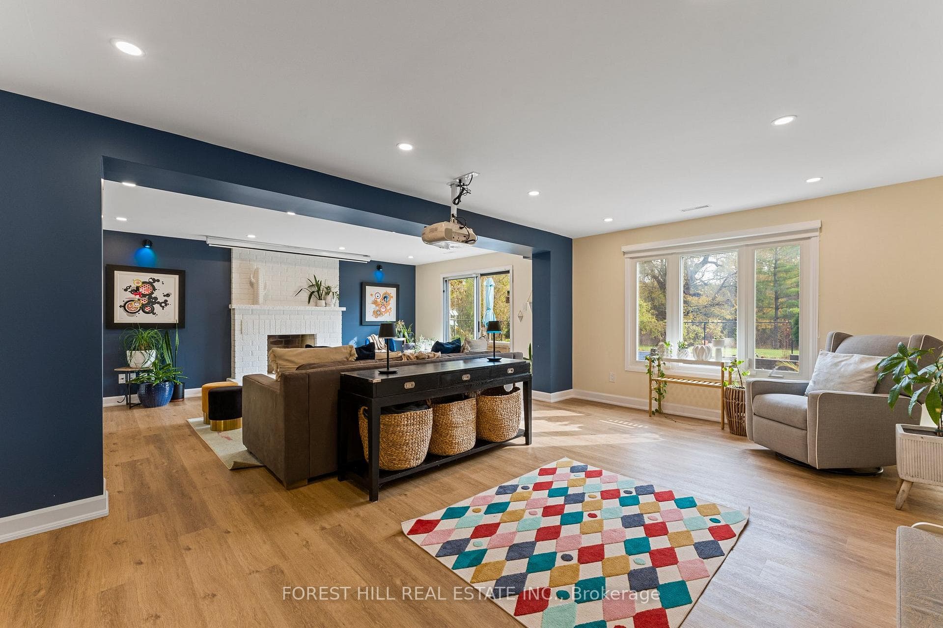 63 Humber Valley Crescent photo 30