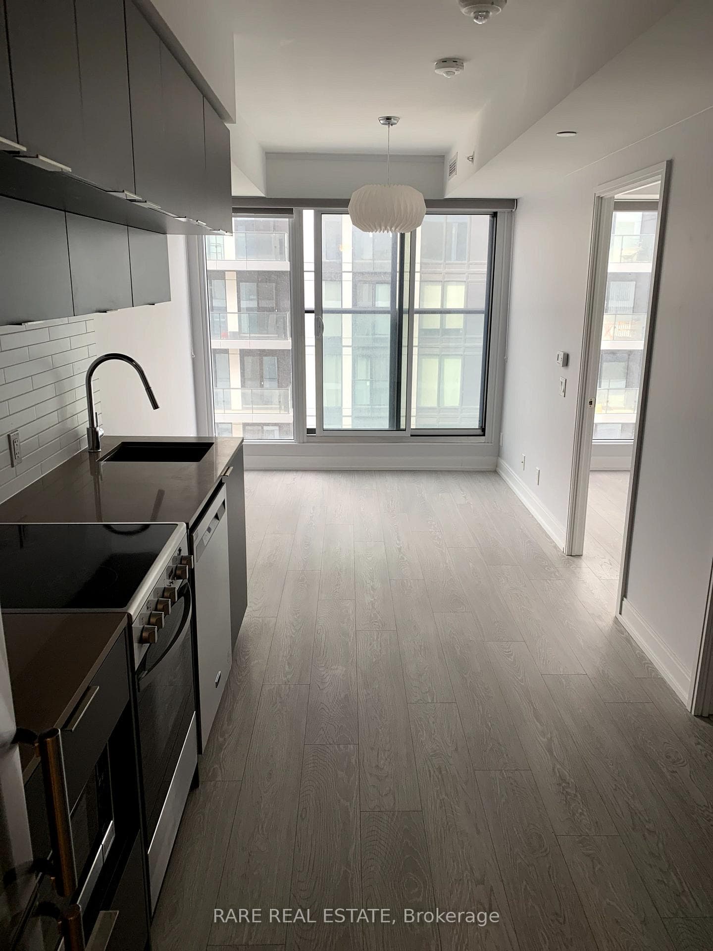 181 Dundas Street Unit 1715 photo 1