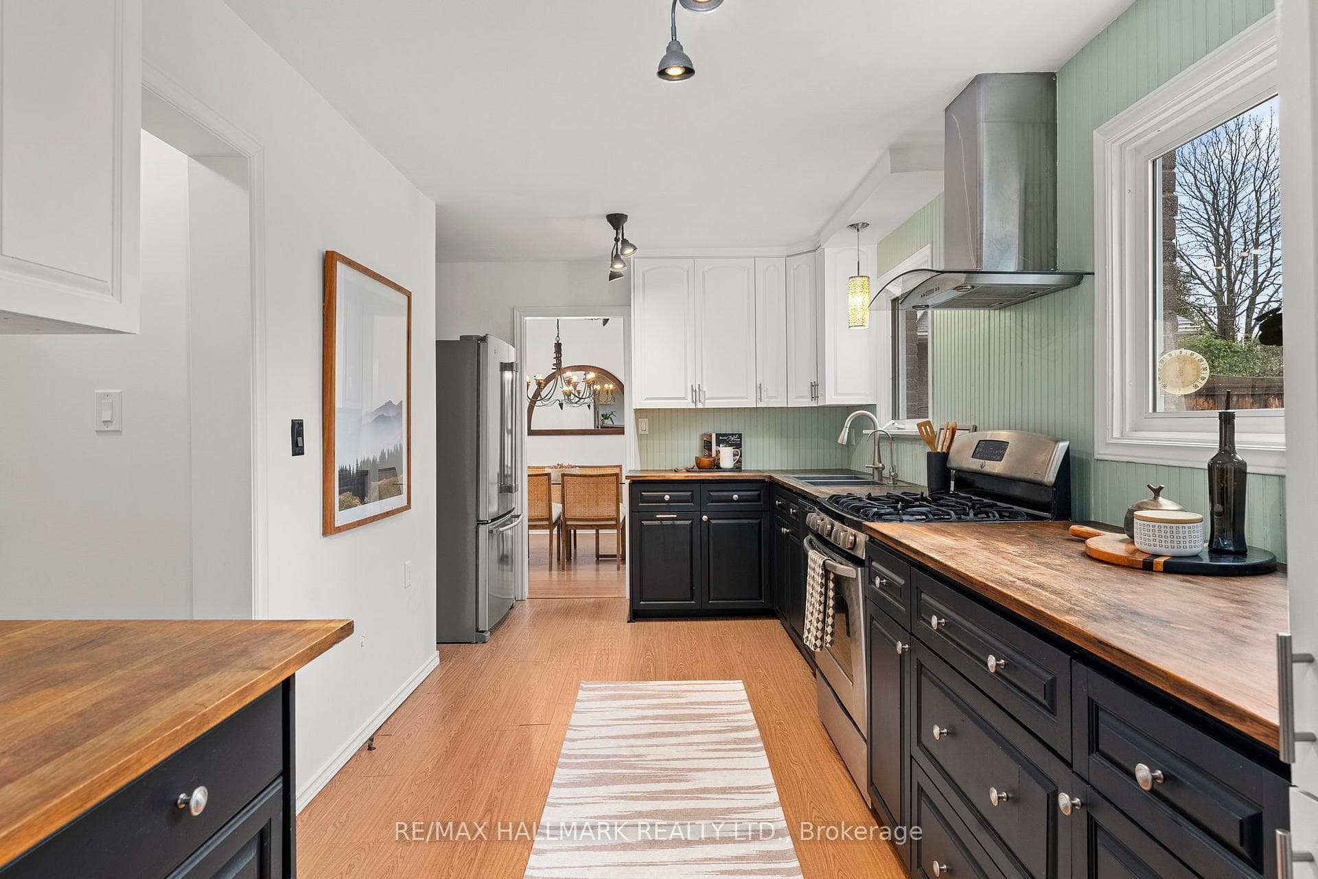 126 Thicketwood Boulevard photo 10