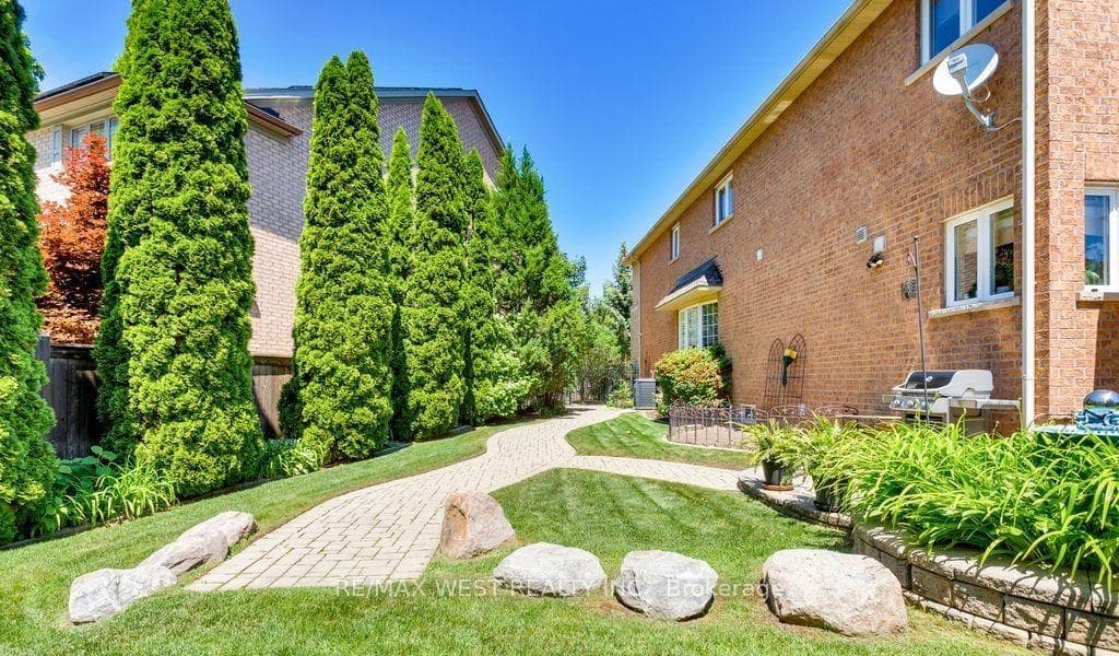 3338 Fox Run Circle photo 6