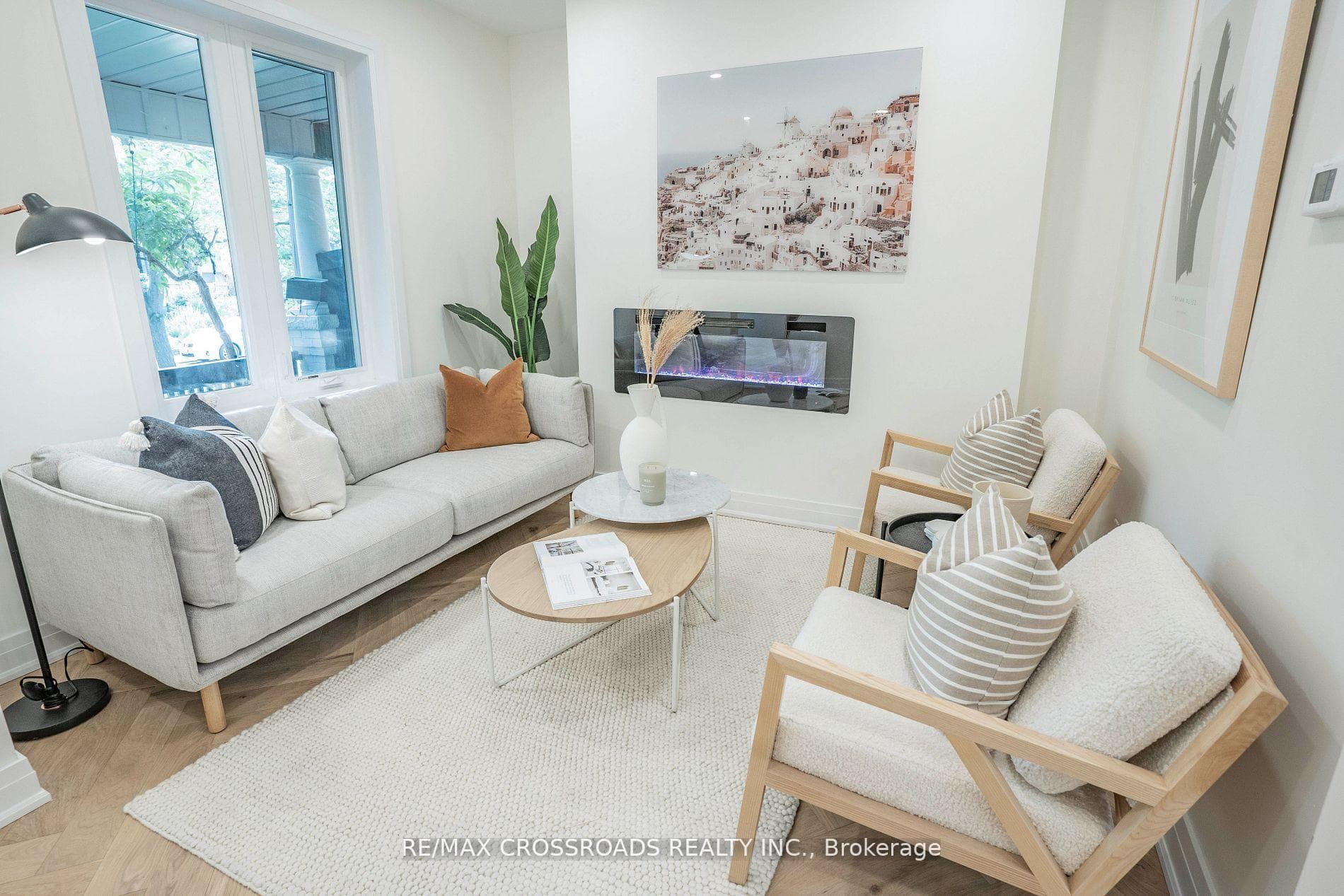 103 Dewhurst Boulevard photo 4
