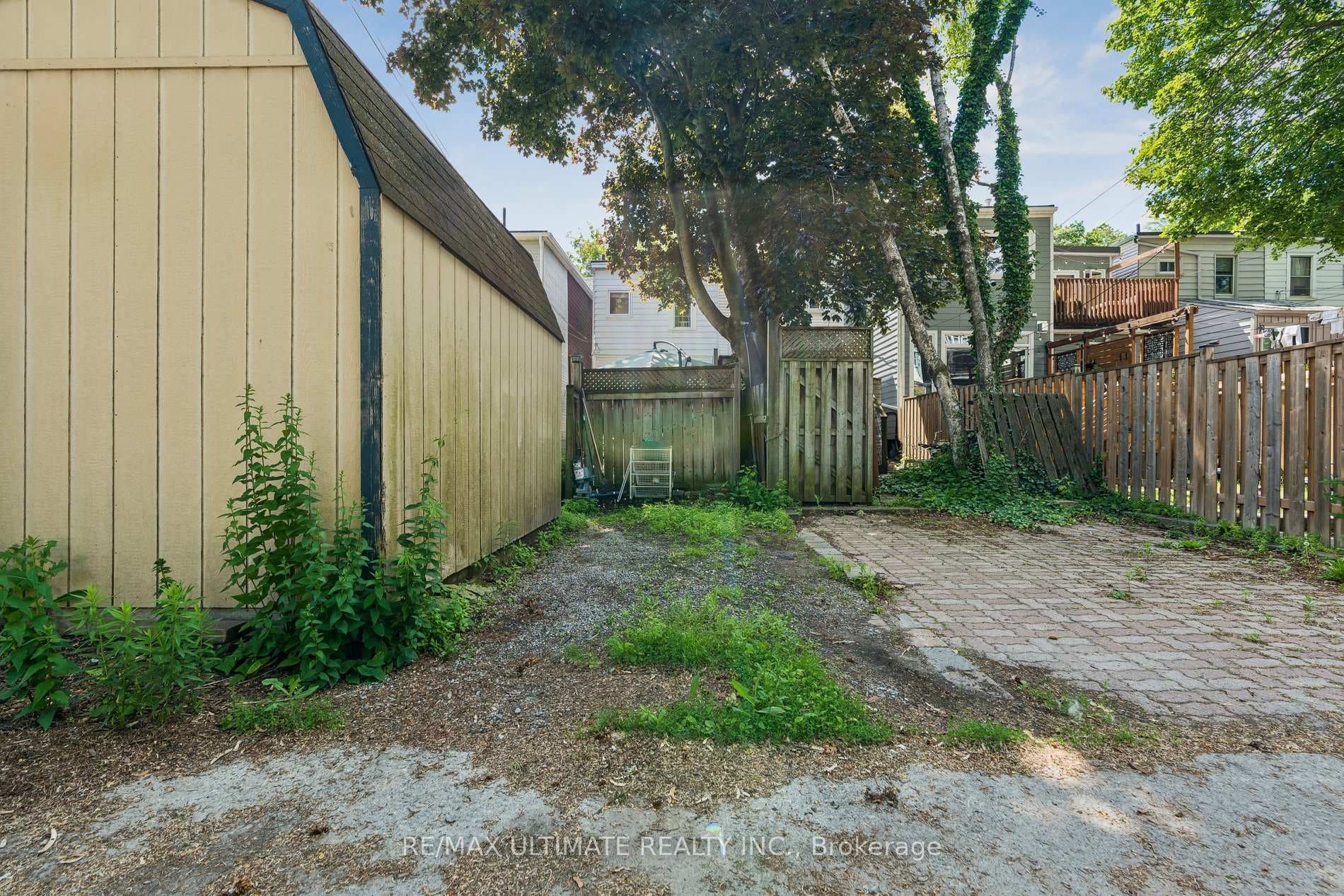 Laneway Parking