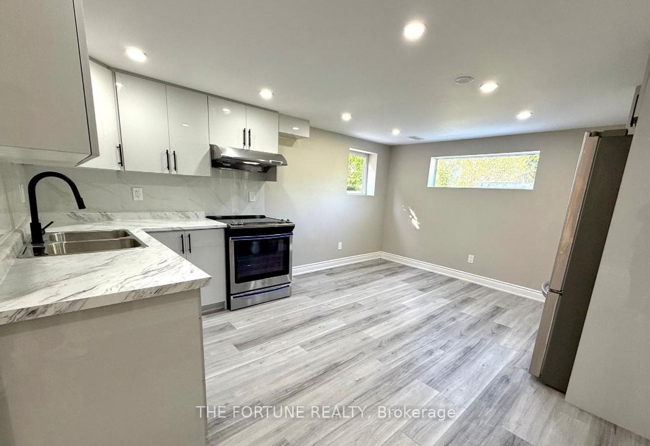 7461 Netherwood Road photo 32