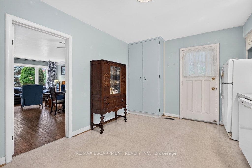 795 Drury Lane photo 17