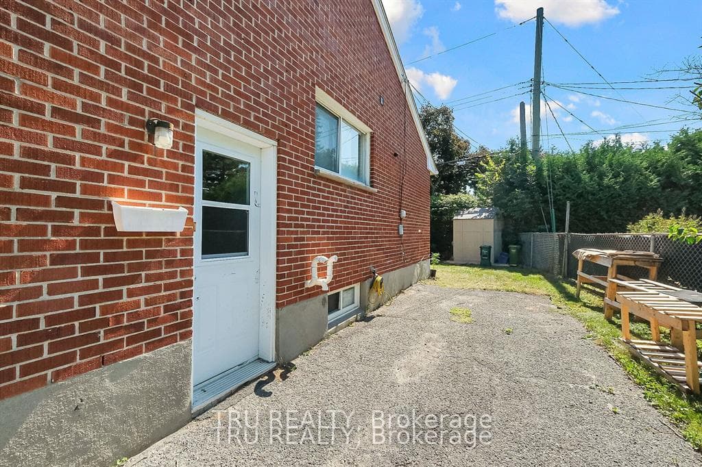2428-2430 Iris Street photo 10