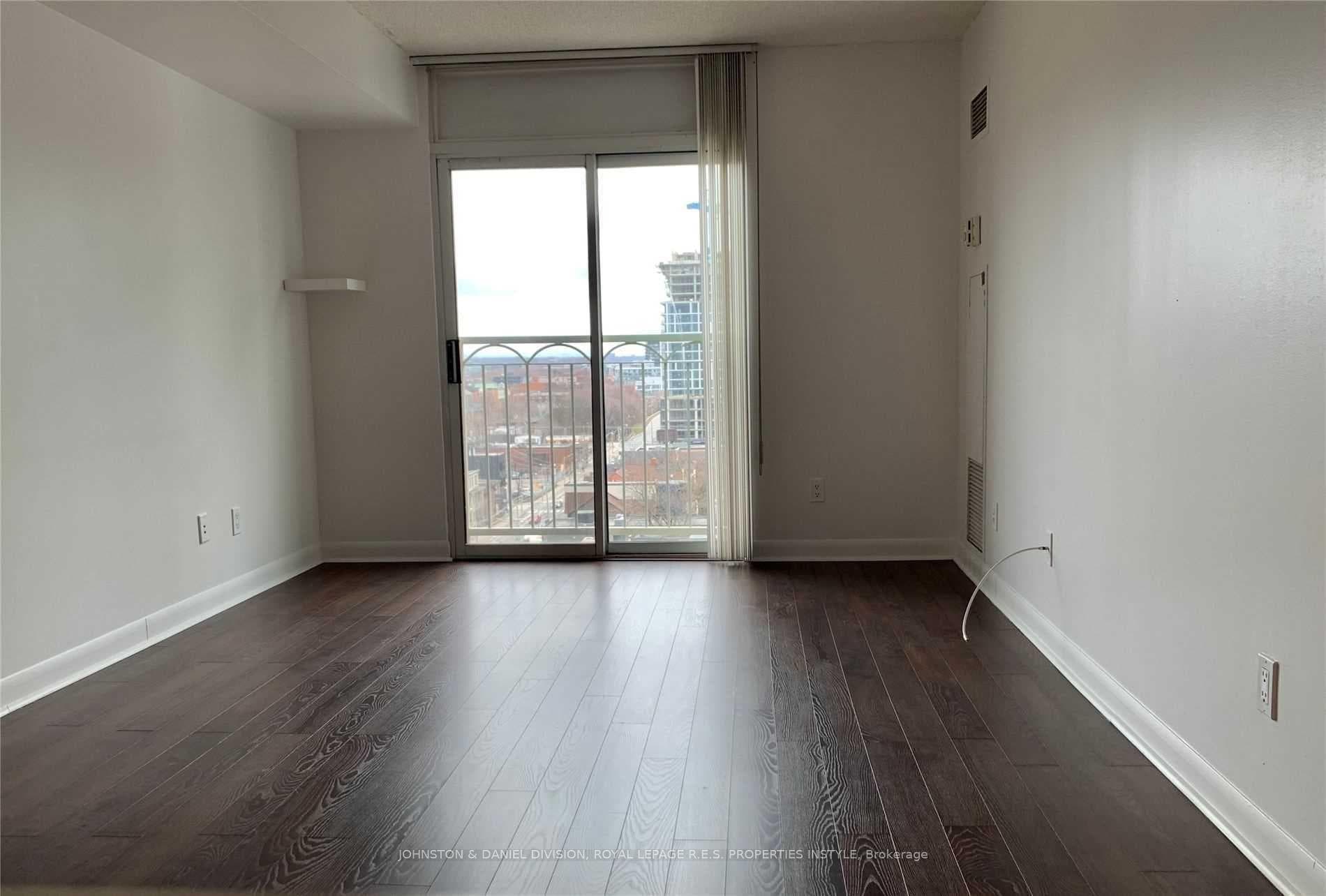 323 Richmond Street Unit 1214 photo 11
