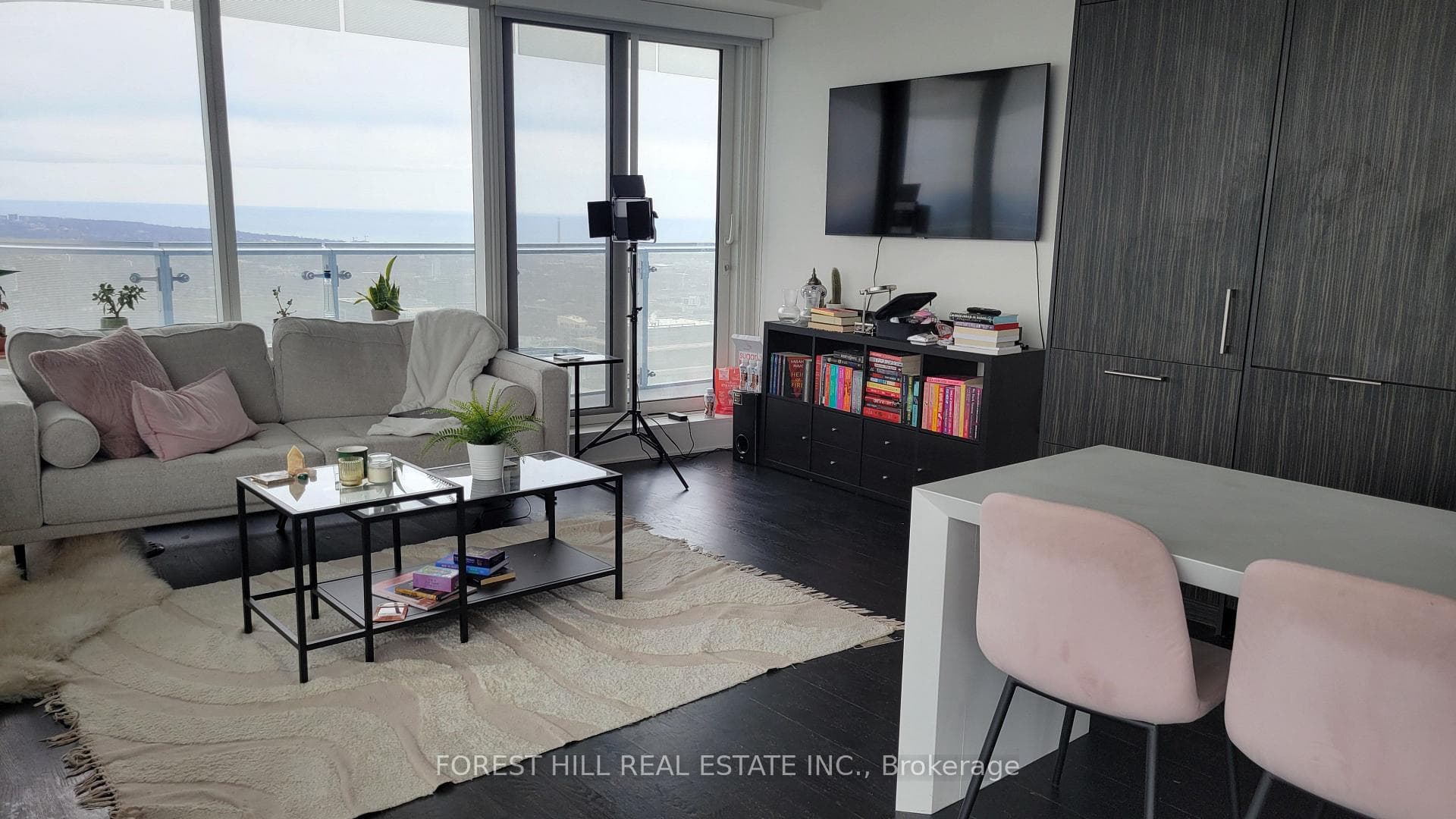 1 Bloor Street Unit 6301 photo 3