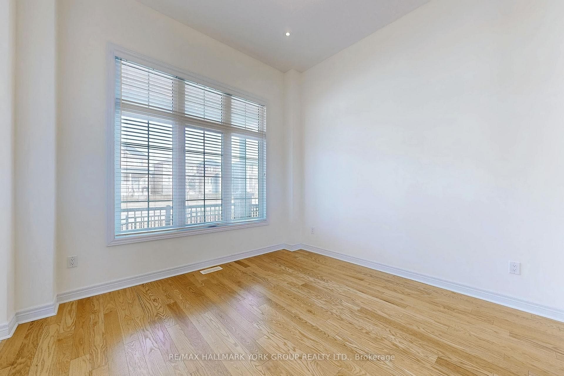 90 Braebrook Drive photo 7
