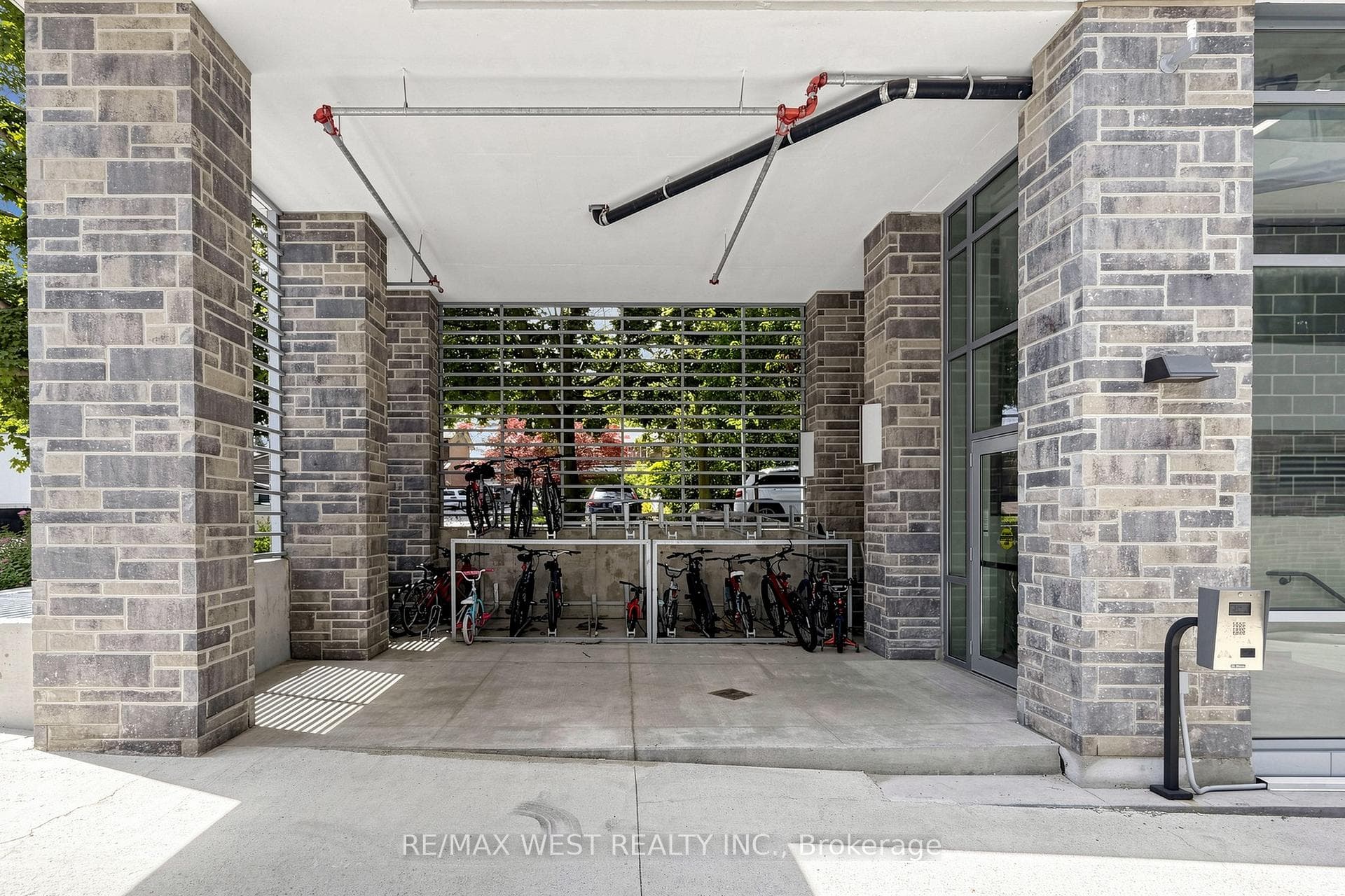 2 Teagarden Court Unit 707 photo 12