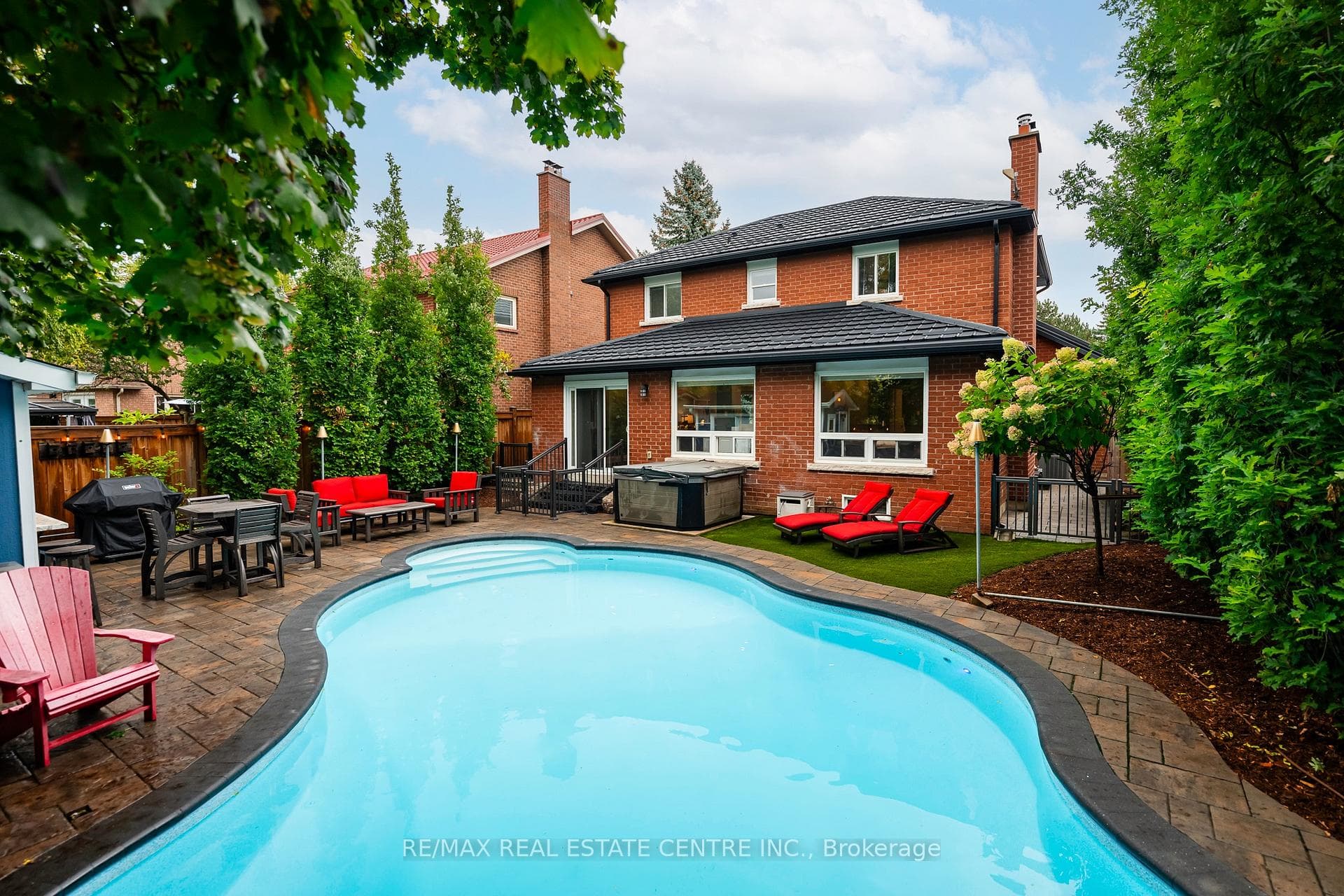 101 Kenpark Avenue photo 45